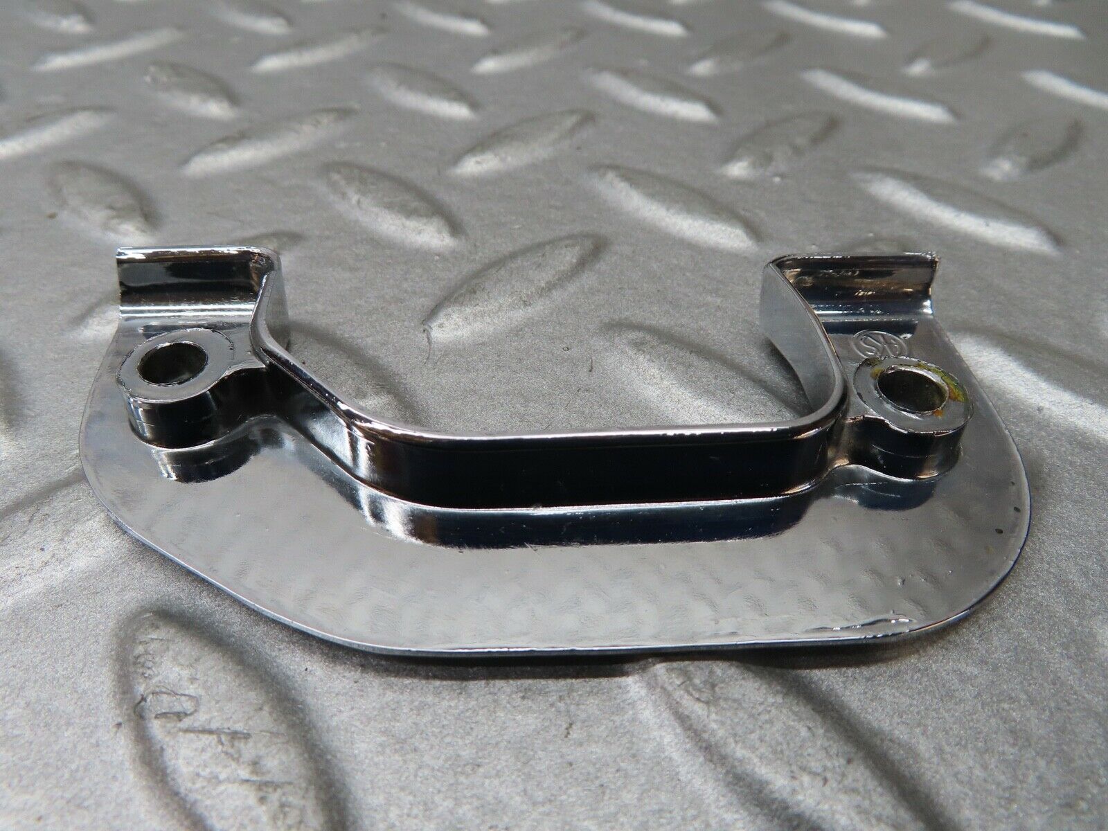 17547 Mercedes-Benz W116 450SEL Left Door Interior Chrome Latch Trim