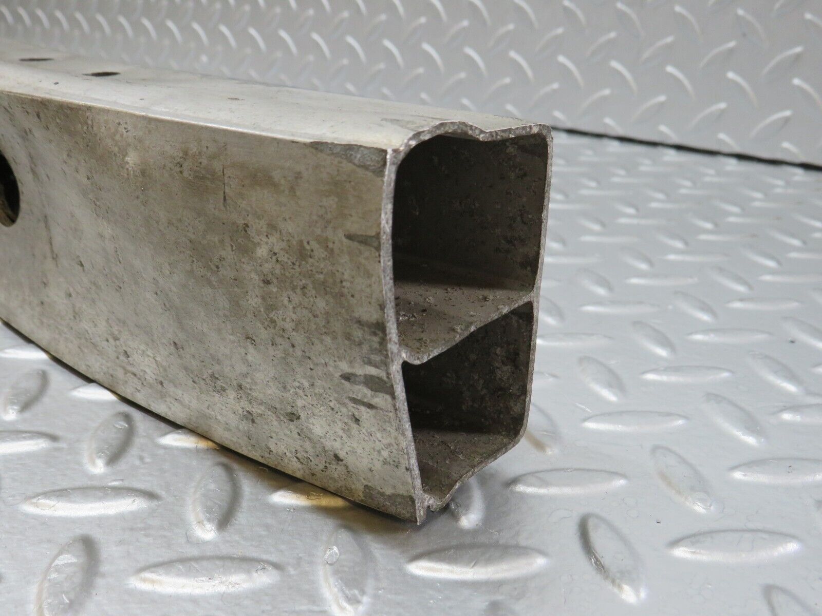 35254 Mercedes-Benz W221 Rear Bumper Reinforcement Crash Bar 2216100020