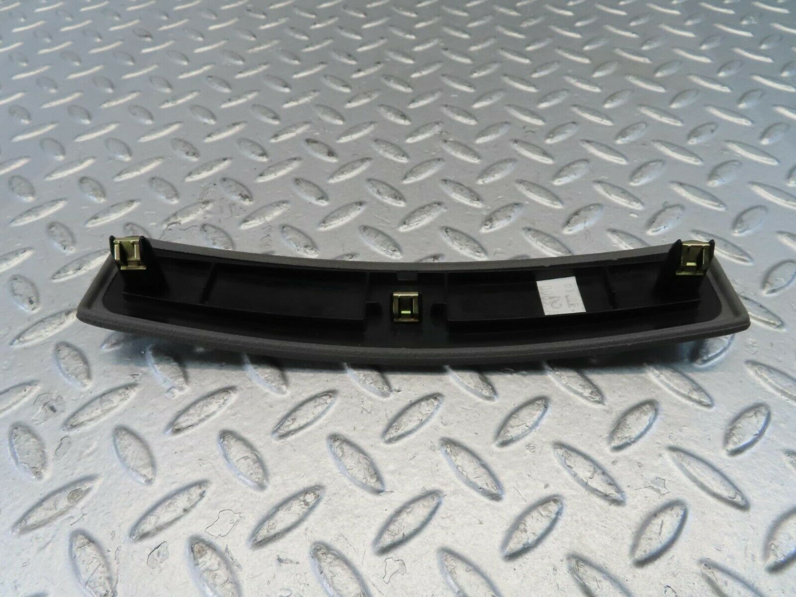 11139 Mercedes-Benz W221 S320 CD Player Lower Cover Panel 2216800578