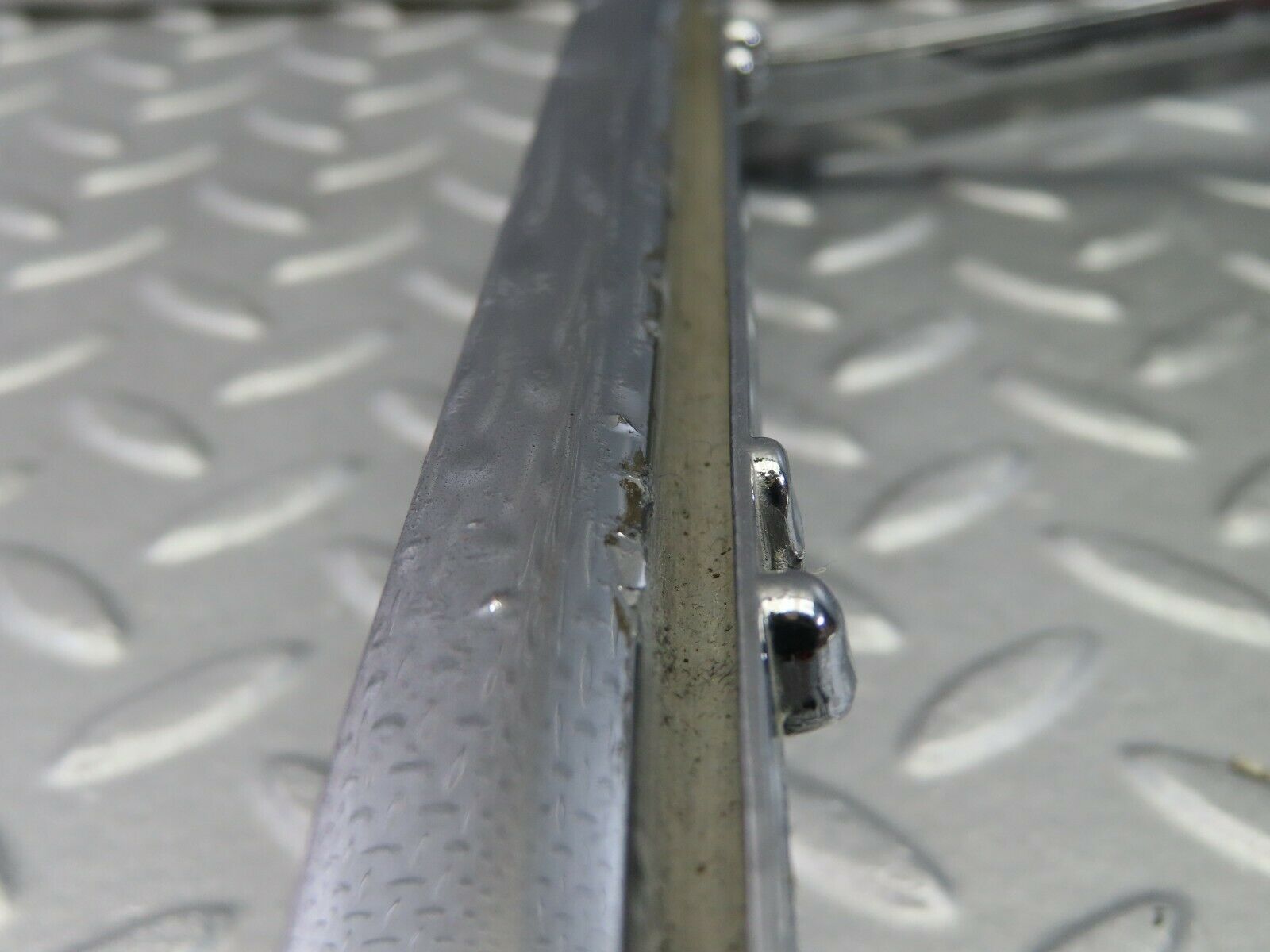 8836 Mercedes-Benz W115 Tail Light Chrome Frame Left