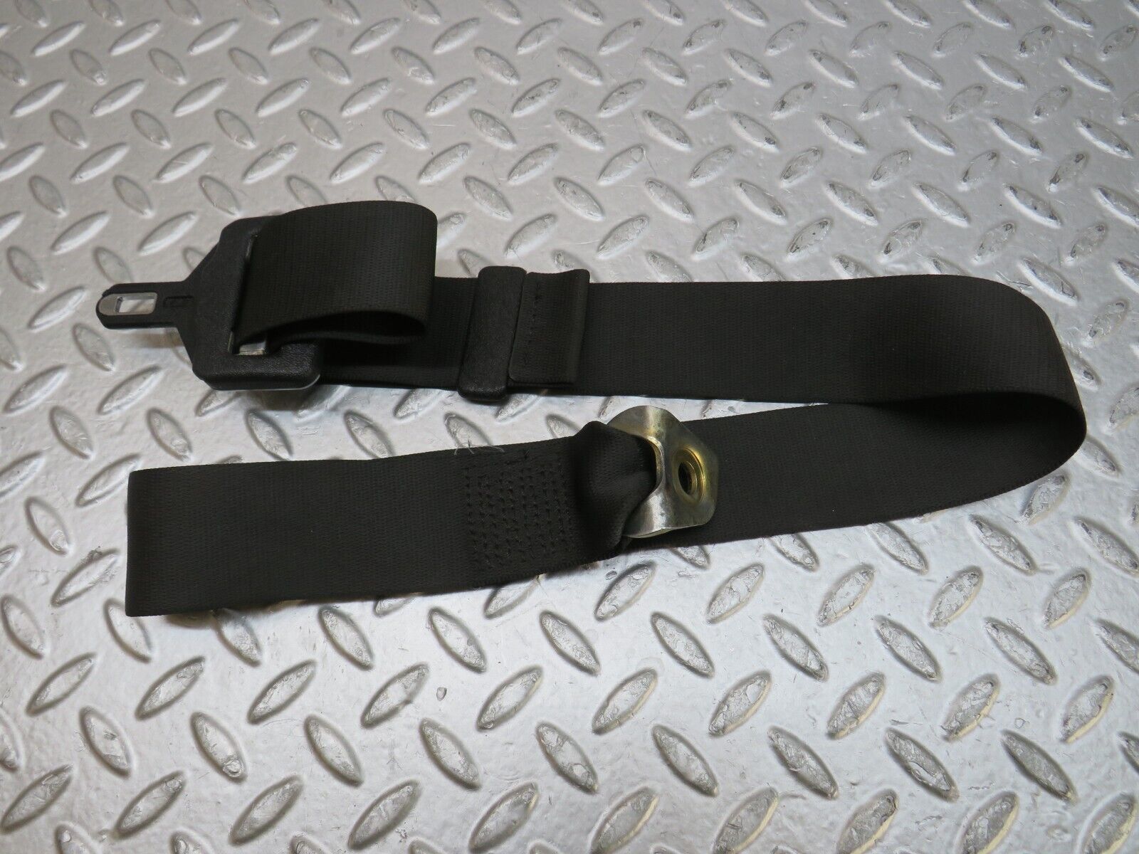 36319 Mercedes-Benz W126 420SE Rear Seat Belt Set & Buckles 1268601886 1248601169 1248601396