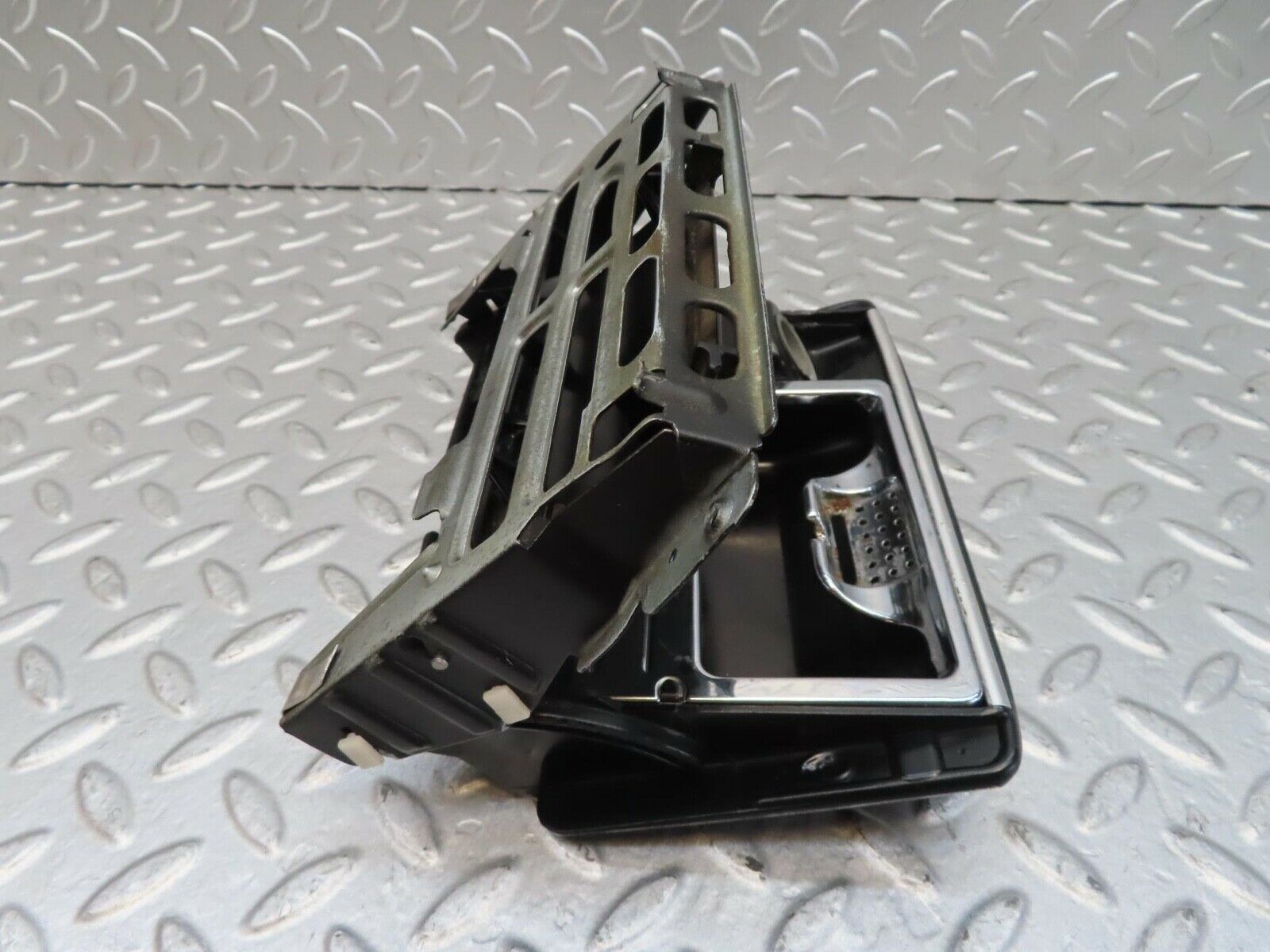 14695 Mercedes-Benz W201 190E Centre Console Ashtray