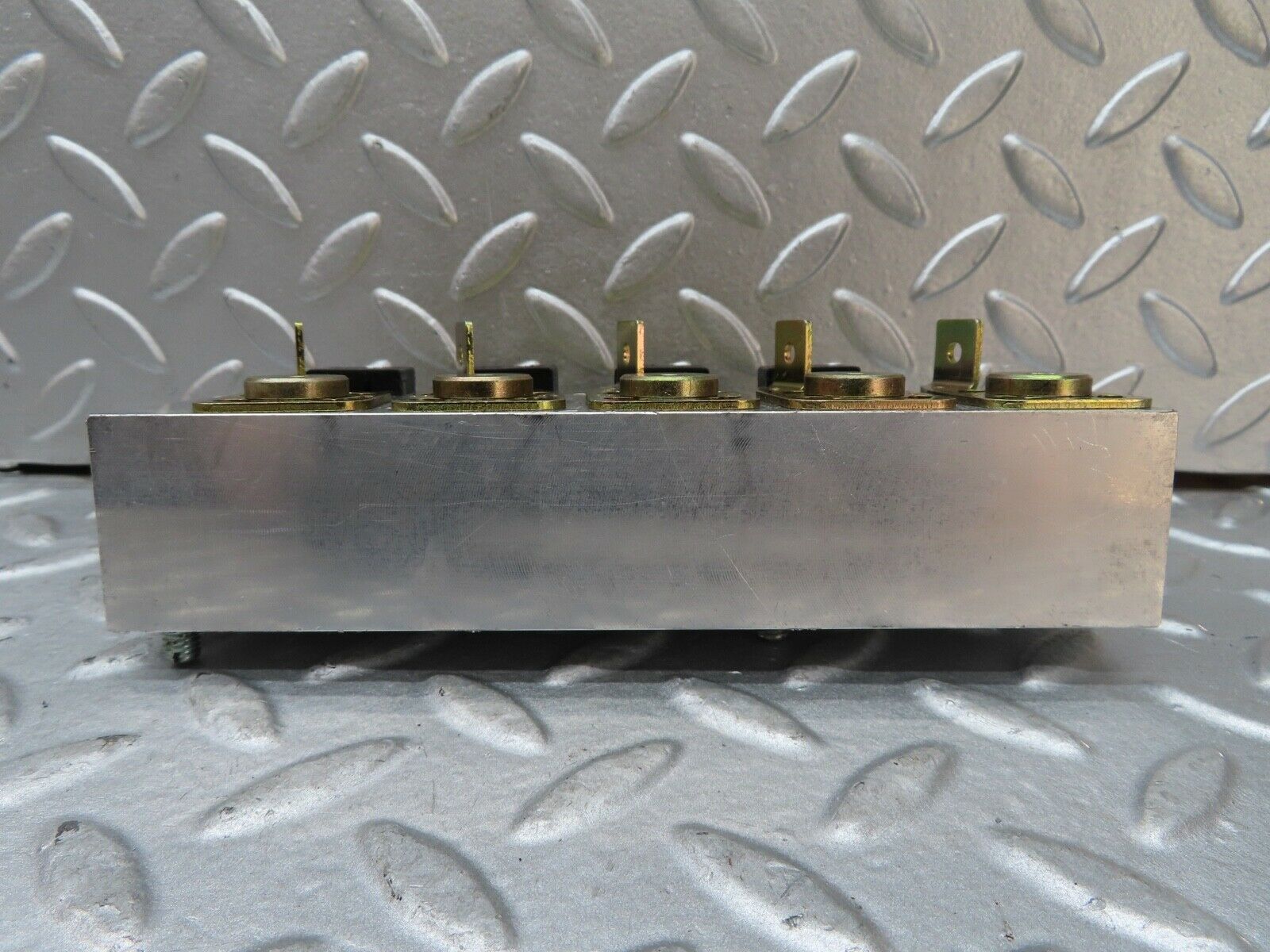 17473 Mercedes-Benz R129 300SL Coupe Soft Top Hydraulic Valve Block Left Side