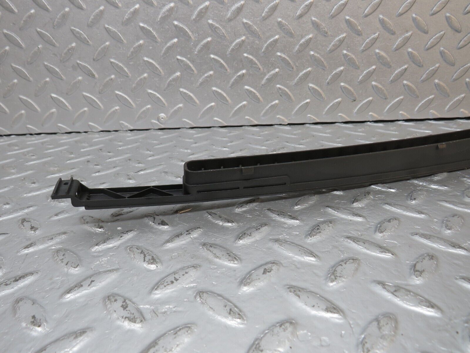 39686 Mercedes-Benz R129 320SL Coupe Dashboard Air Vent Trim Right 1296891280