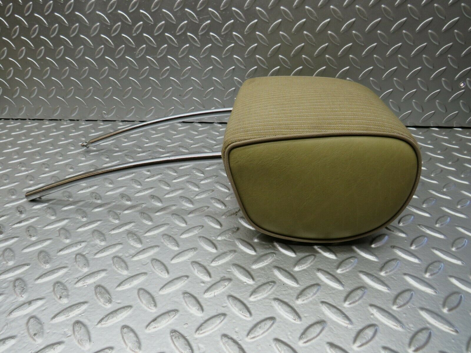 24142 Mercedes-Benz W123 280E Front Seat Headrest