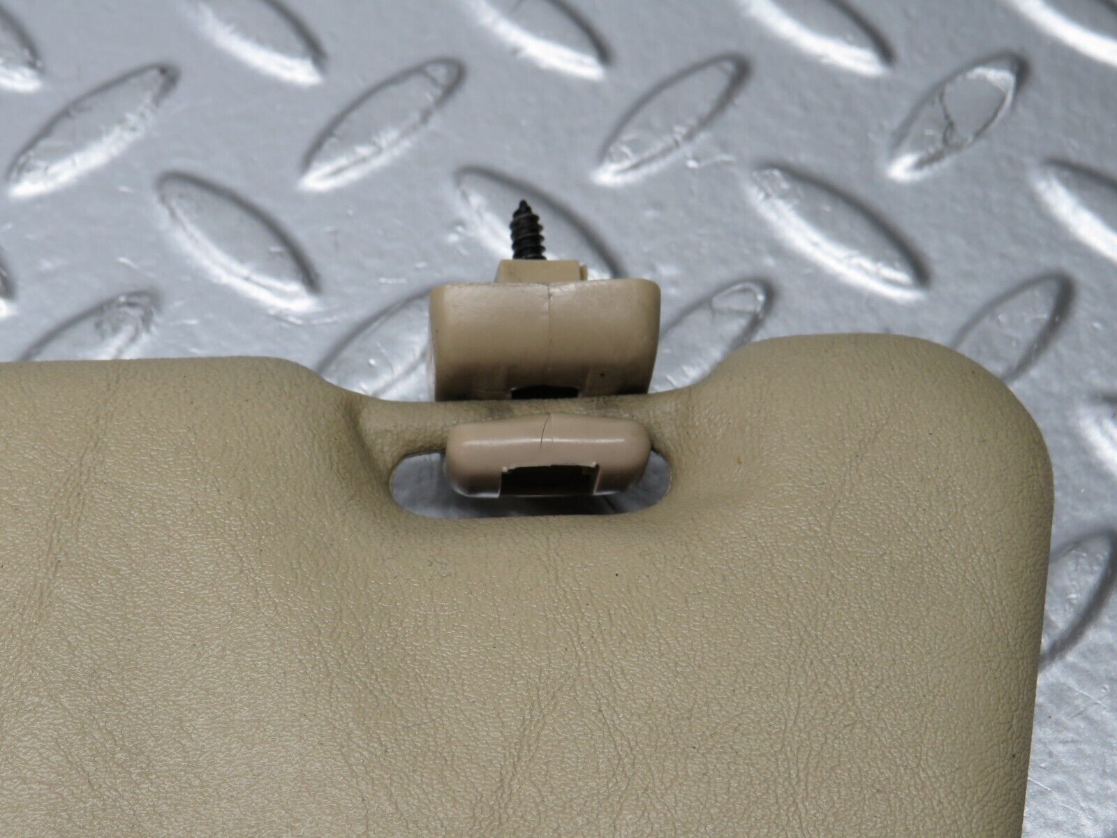 33945 Mercedes-Benz W124 260E Sun Visor Left Side Beige