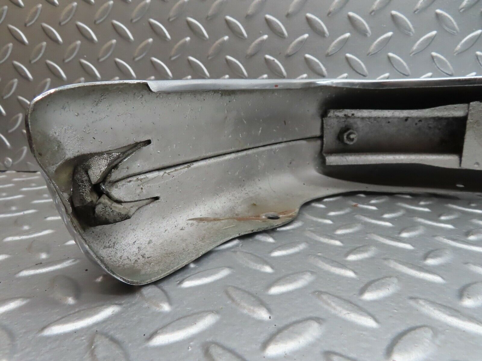 21001 Mercedes-Benz W114 250CE Coupe Front Bumper