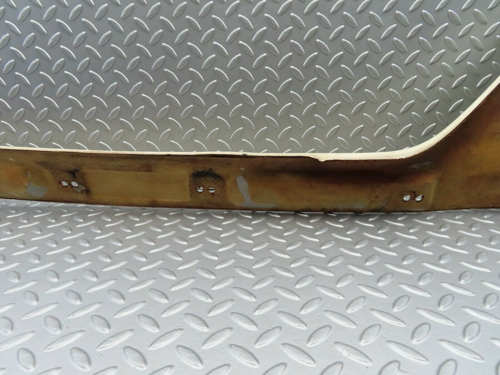 6911 Mercedes-Benz C107 350SLC Coupe C Pillar Cover Right Side