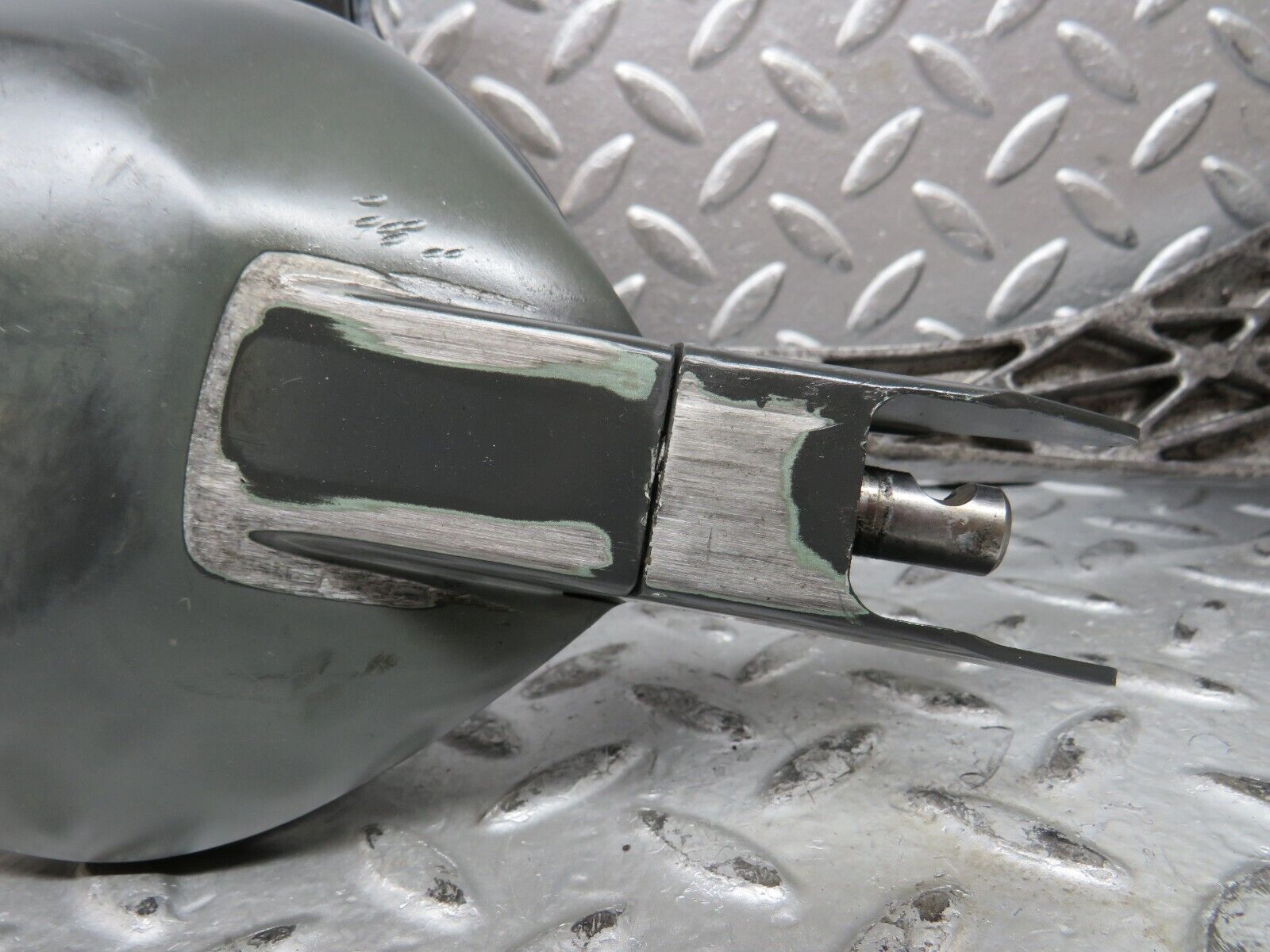 27837 Mercedes-Benz S124 300TE Wagon Wiper Mechanism Linkage Bosch