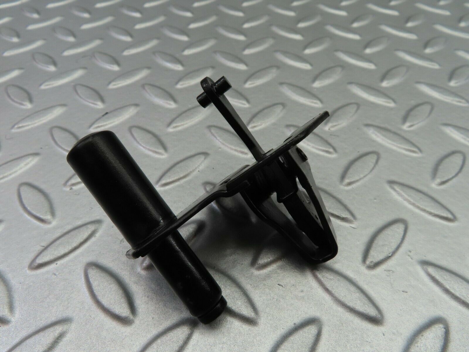 6801 Mercedes-Benz S124 E220 Wagon Bonnet Lock Catch 1248800260