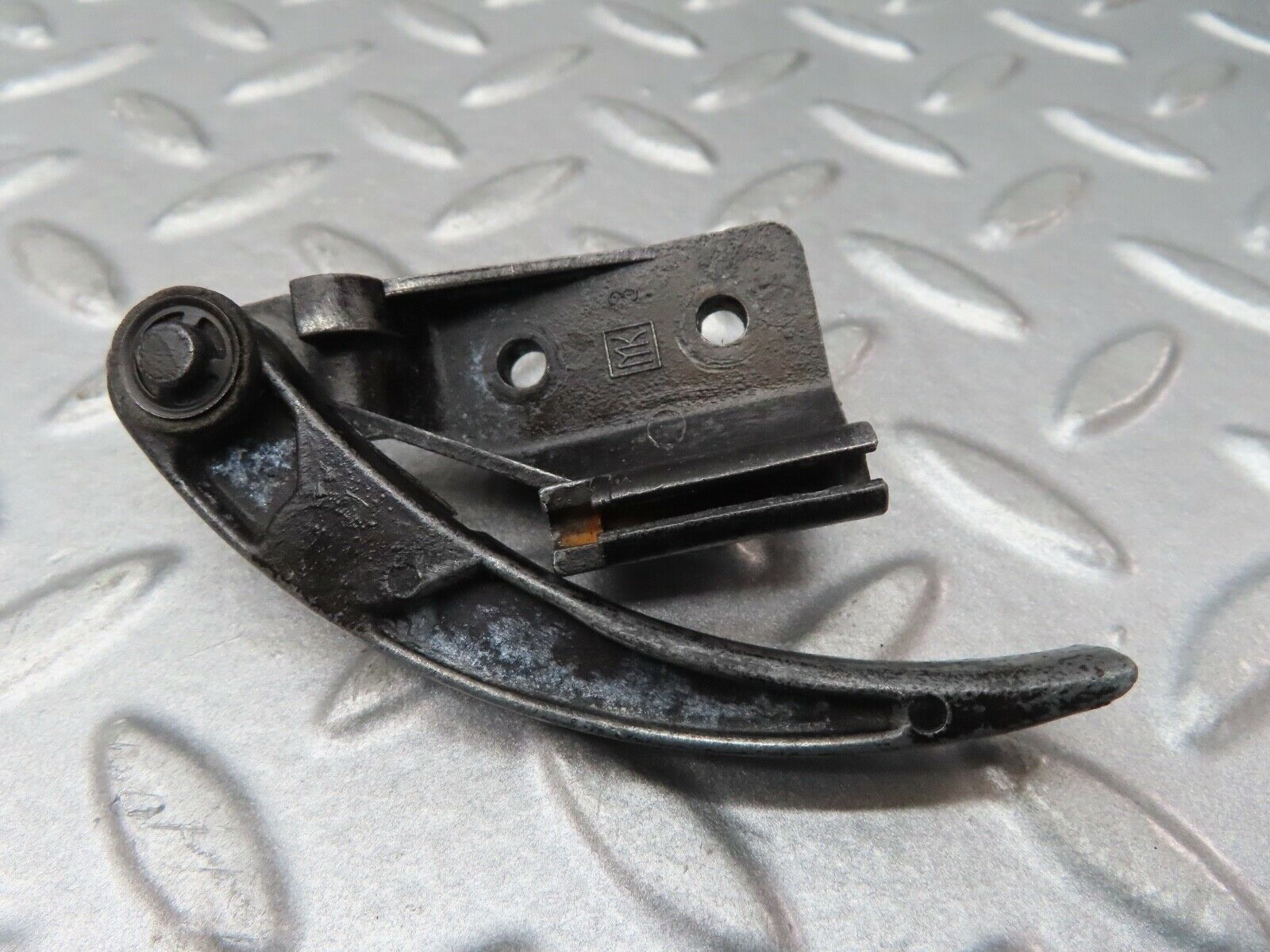 17002 Mercedes-Benz C123 280CE Coupe Hood Opener Bonnet Opener Release