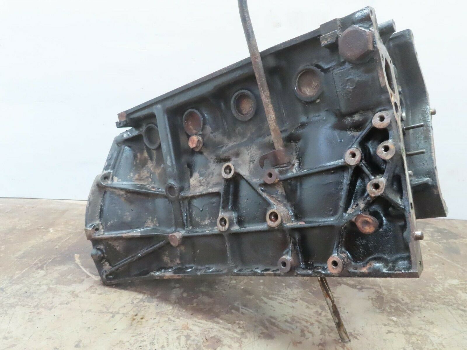 10186 Mercedes-Benz C123 230CE Coupe Engine Block 1020110301 M102.980