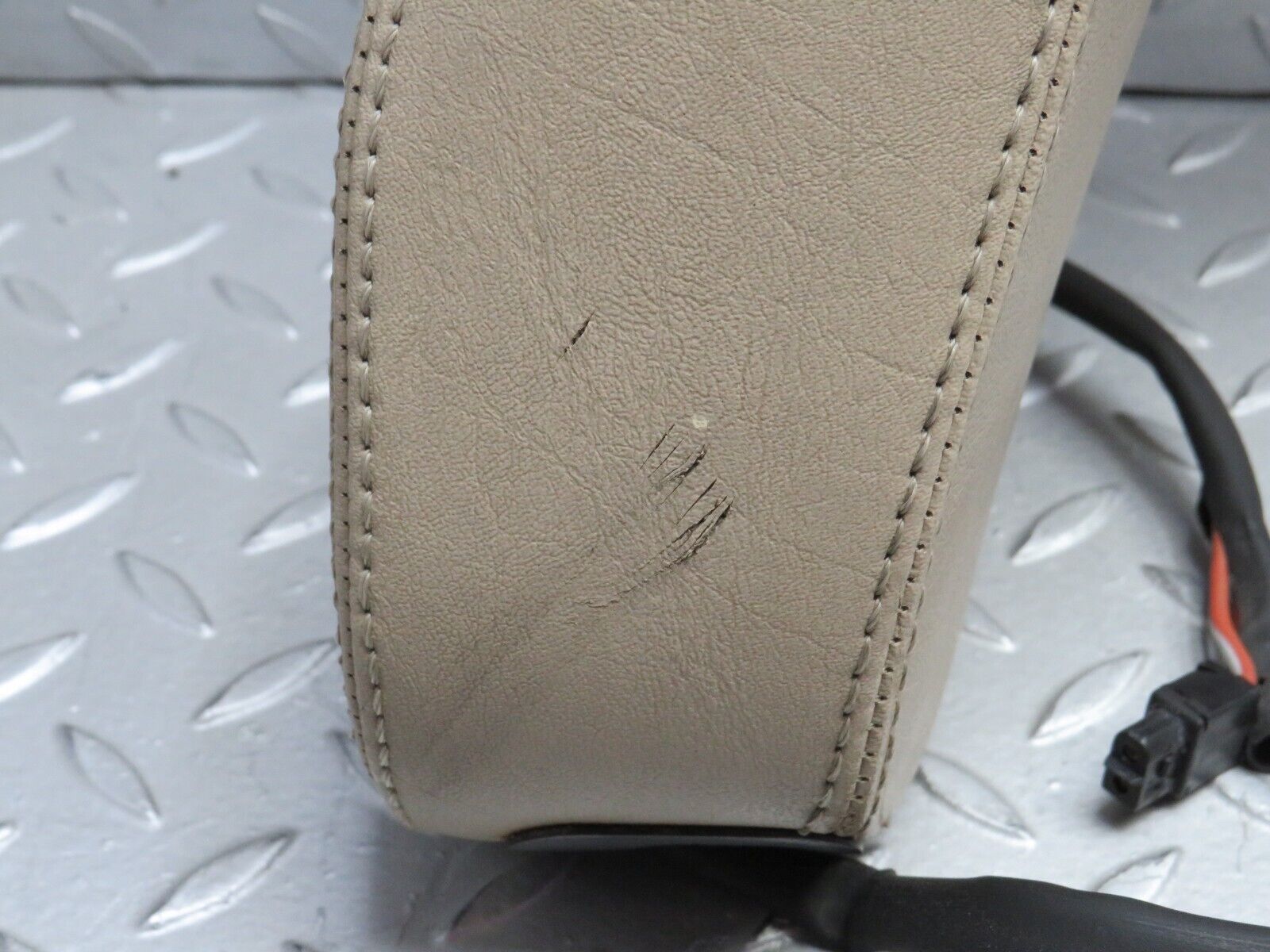 38618 Mercedes-Benz R129 280SL Coupe Roll Over Bar Beige