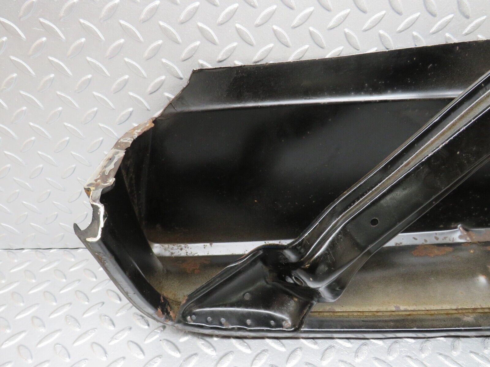 40532 Mercedes-Benz W110 230 Rear Right Fender Wing Body Panel