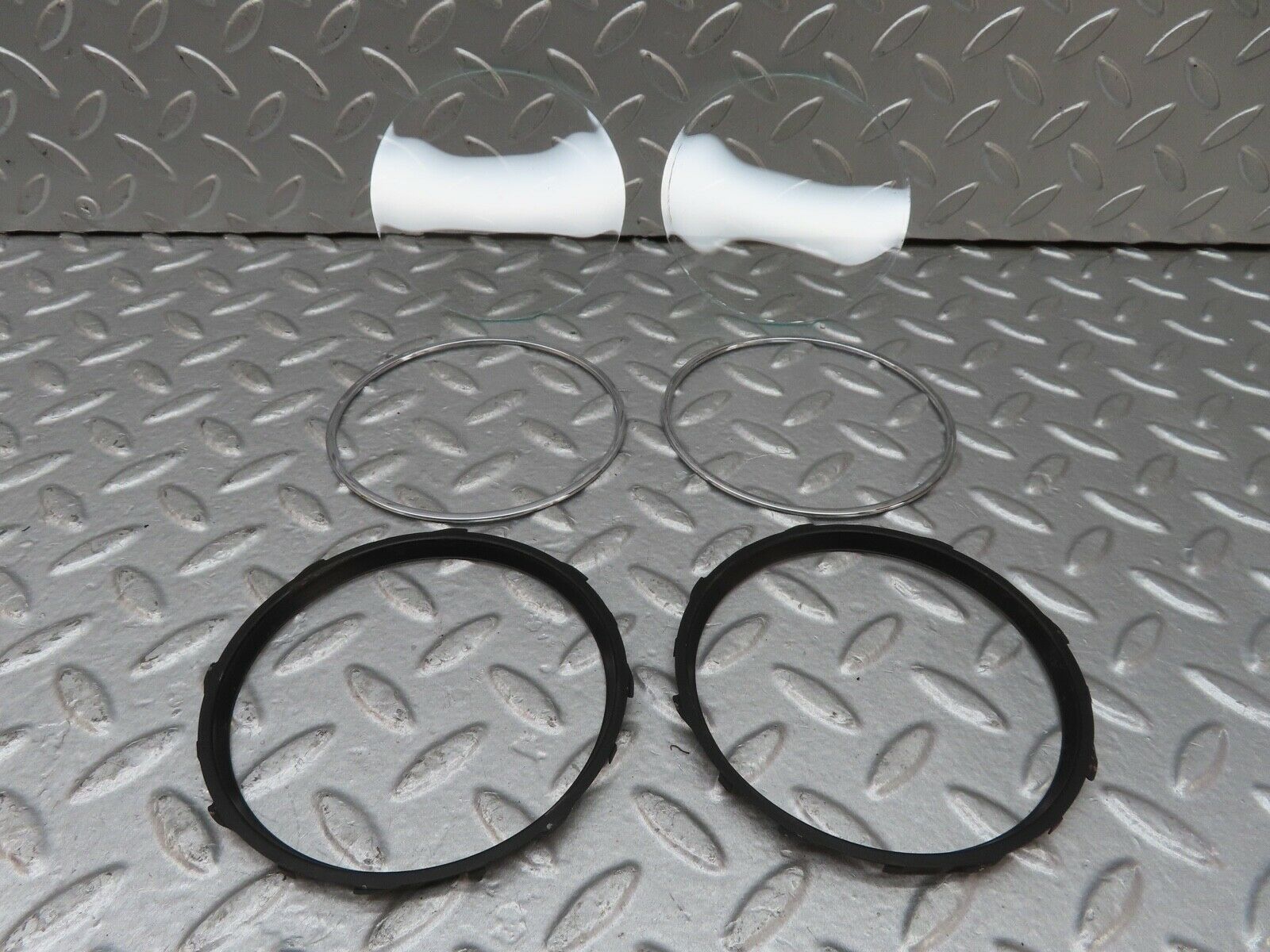 18356 Mercedes-Benz W115 Instrument Cluster Glass With Rings