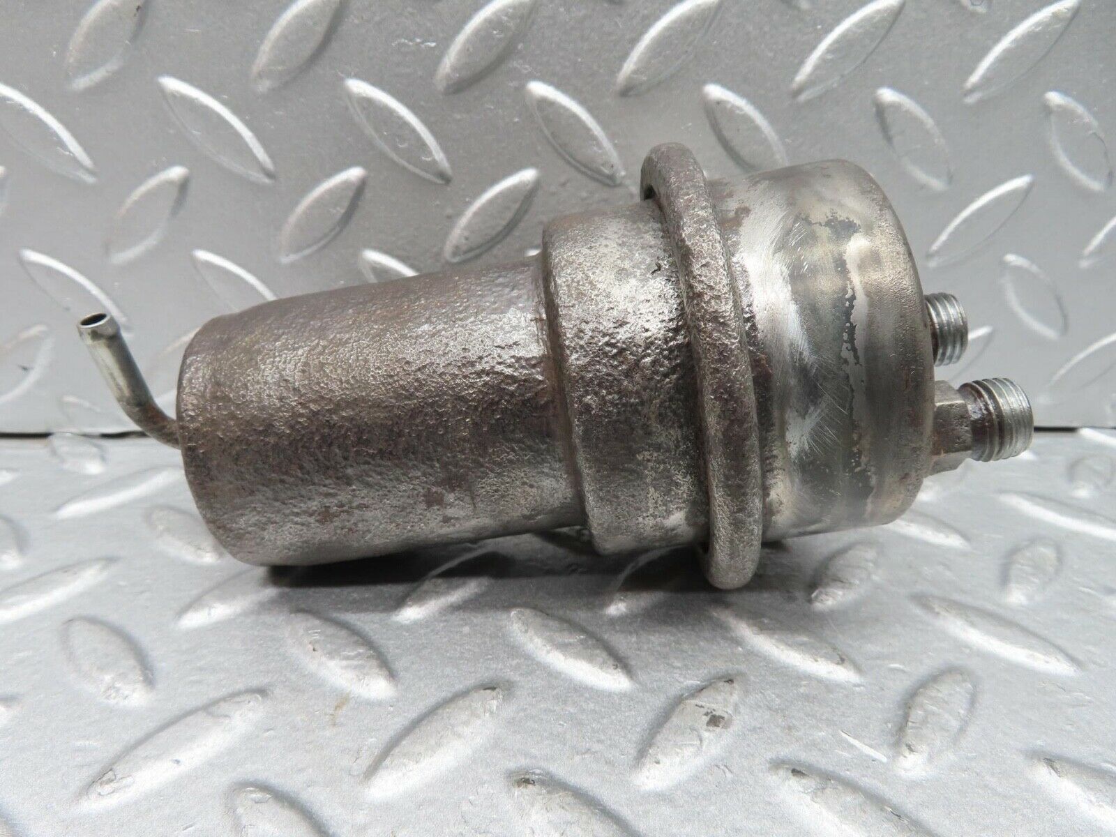 14436 Mercedes-Benz W116 350SE Fuel Pressure Regulator Bosch 0438170004