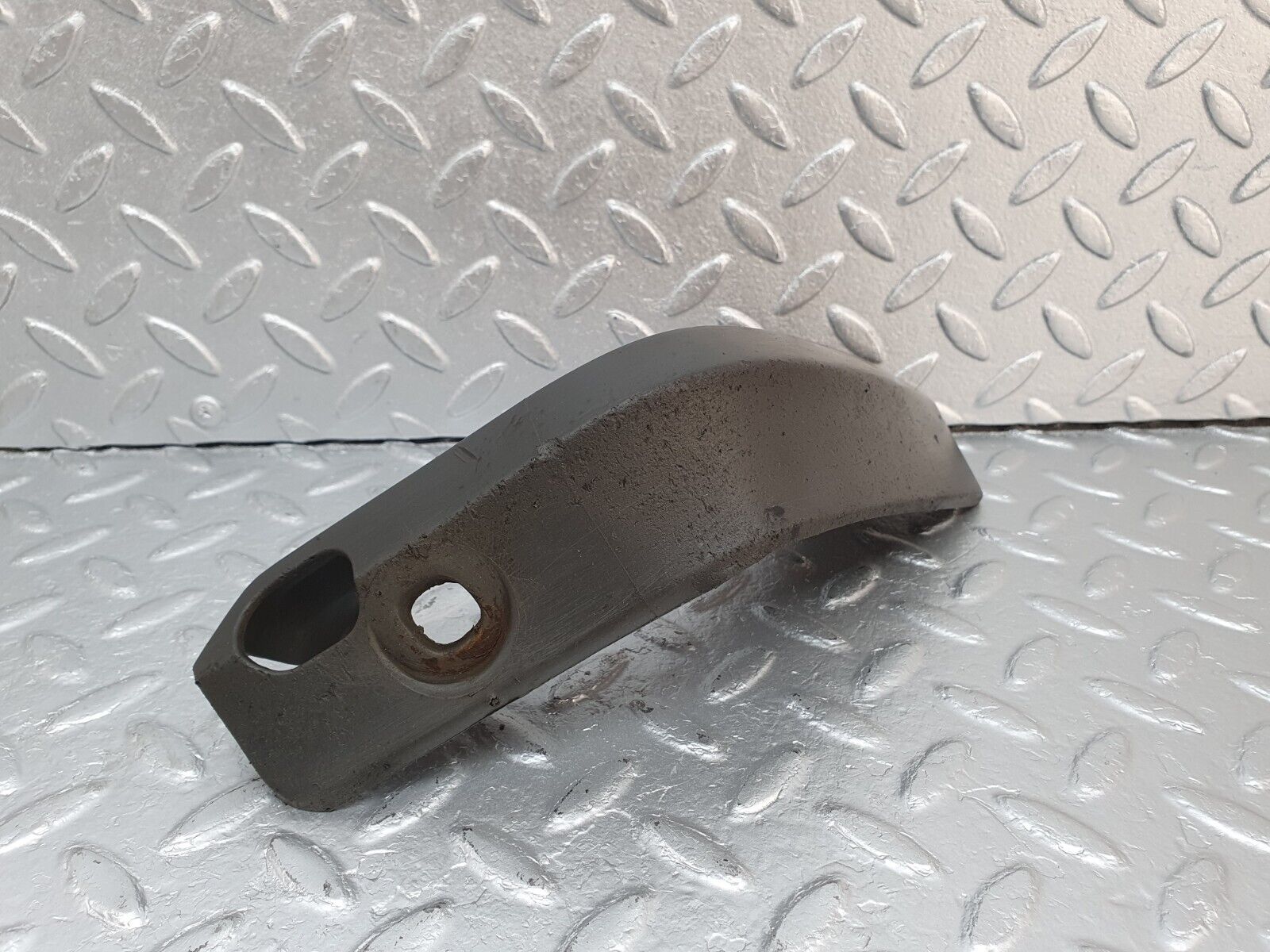 41550 Mercedes-Benz W124 200E Fender Wing Lower Moulding Trim Right Side 1248840231