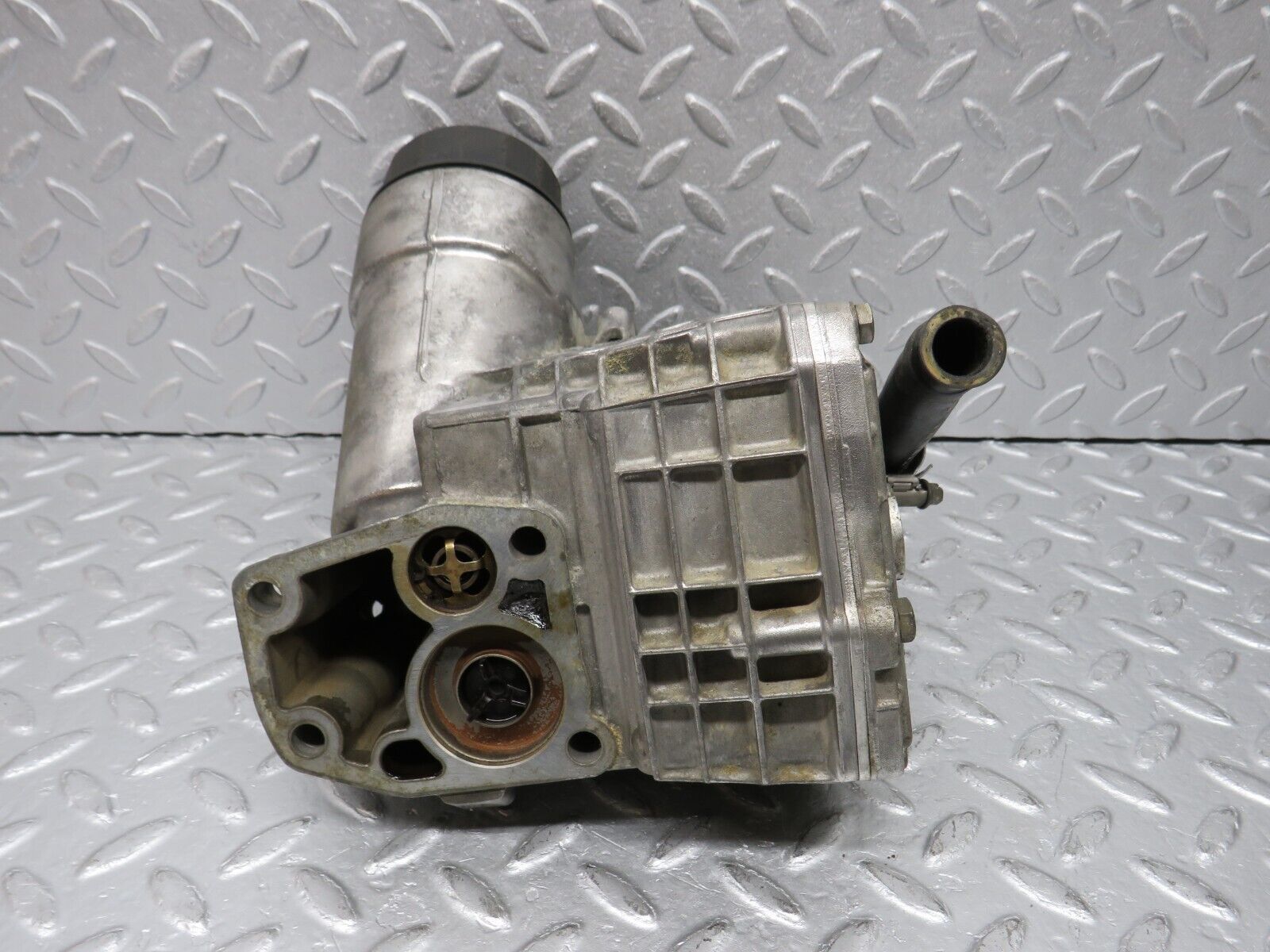 38621 Mercedes-Benz R129 280SL Coupe Oil Filter Housing 1041840608