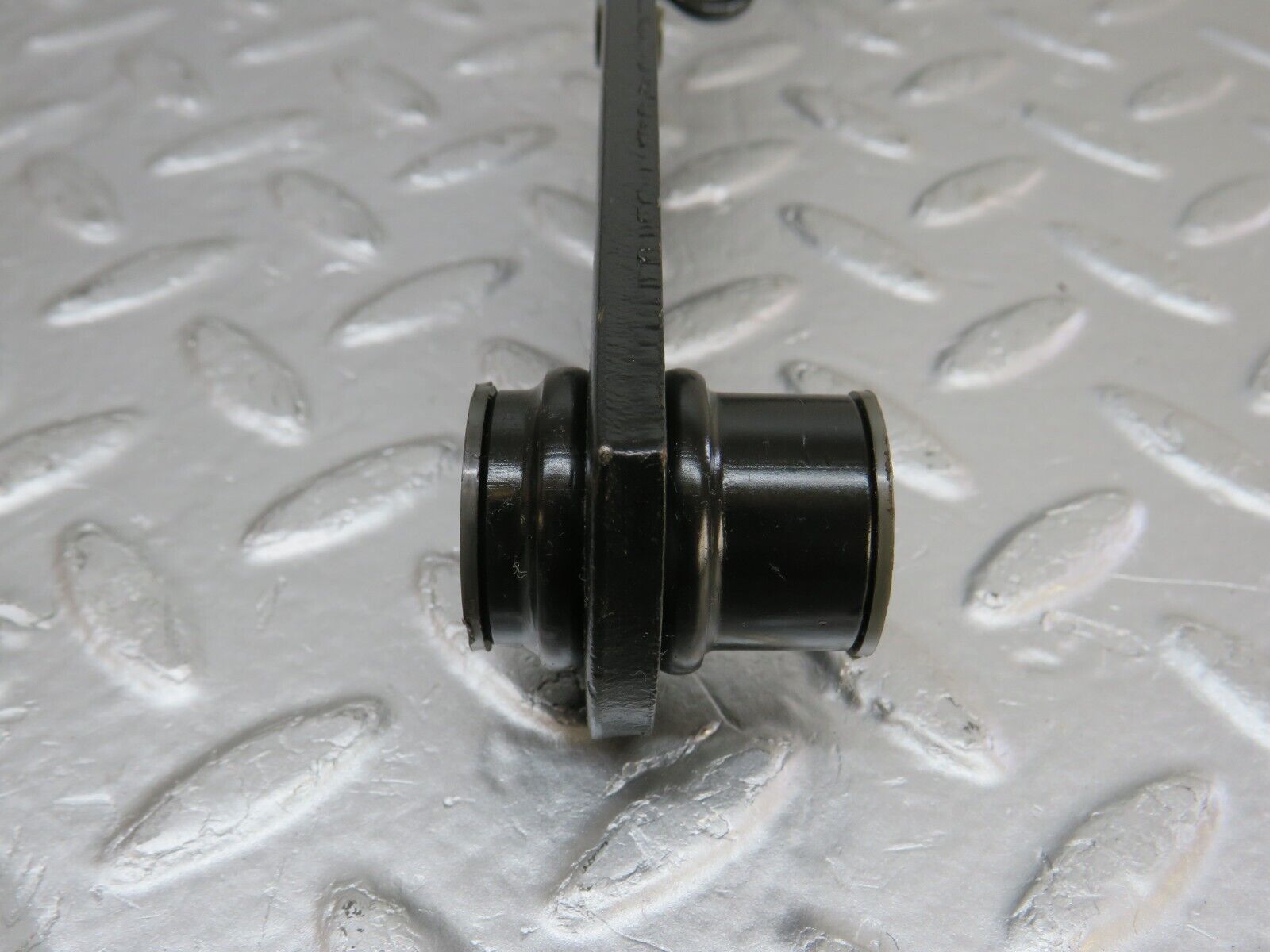 33710 Mercedes-Benz W201 190E 2.0L Brake Pedal With Rubber 1232910082