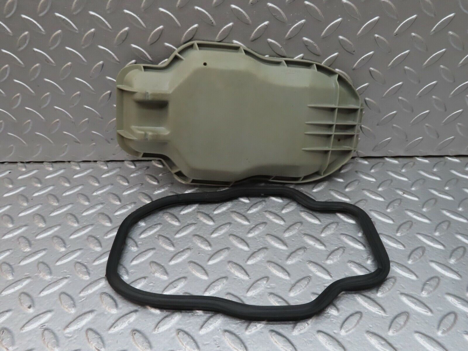 18109 Mercedes-Benz W123 200 Headlight Cover