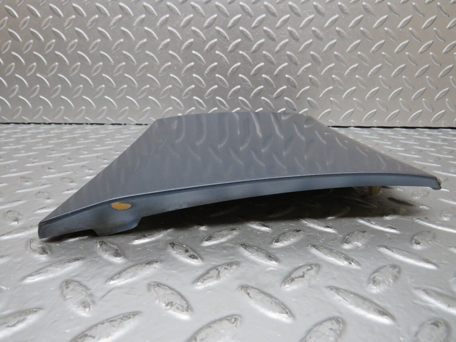 31297 Mercedes-Benz S124 220TE Wagon Front Left Fender Wing Moulding 1246901340