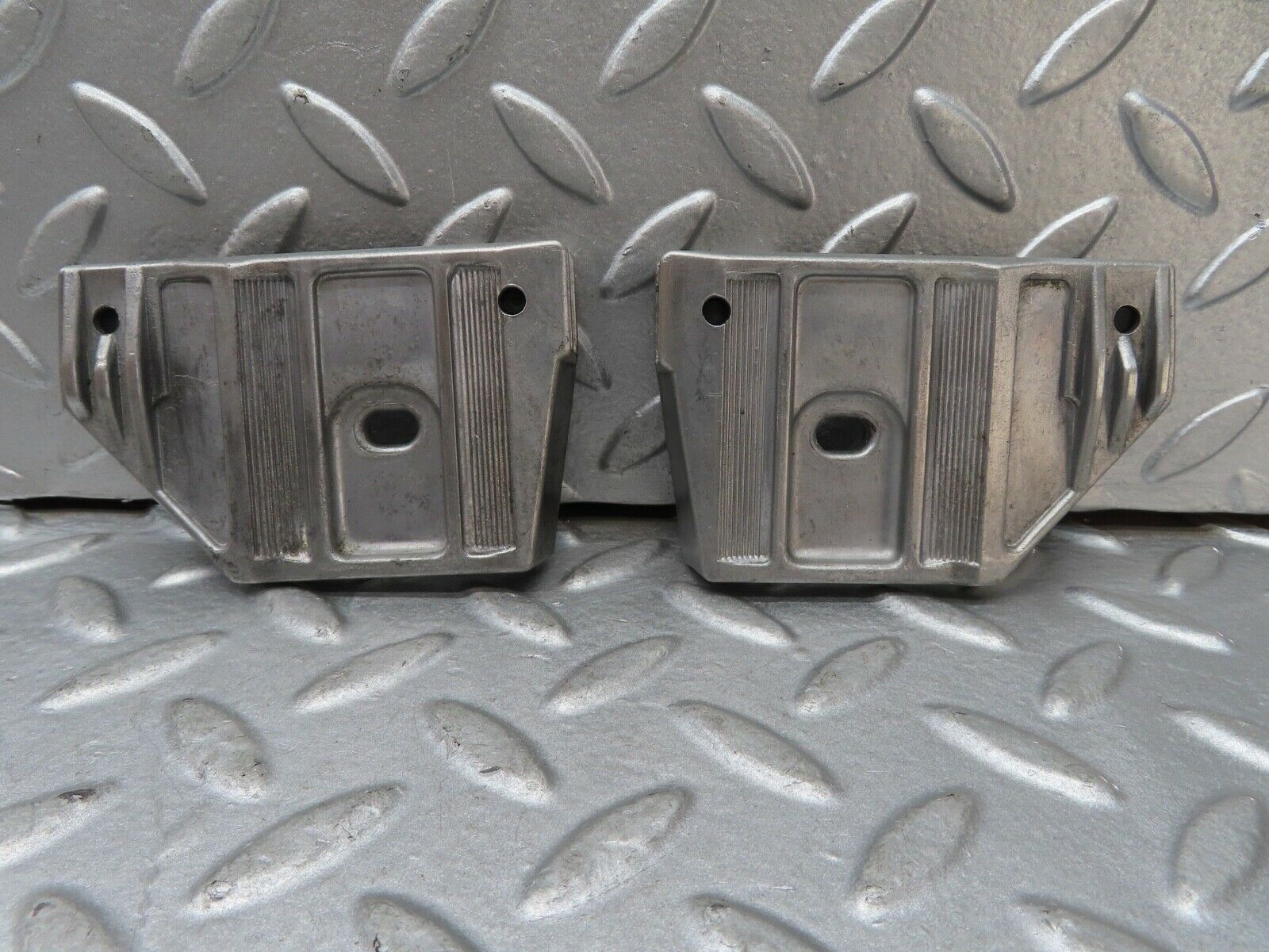 17394 Mercedes-Benz R129 300SL Coupe Door Window Guide Pad Pair 1247250132