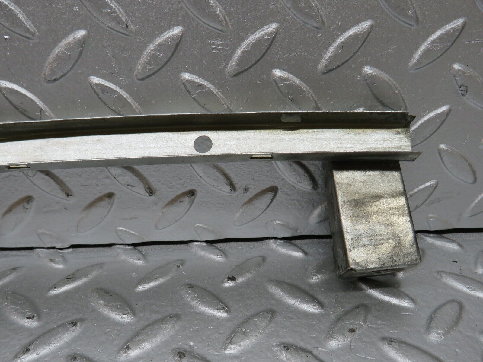 32084 Mercedes-Benz W123 230E Rear Left Window Channel