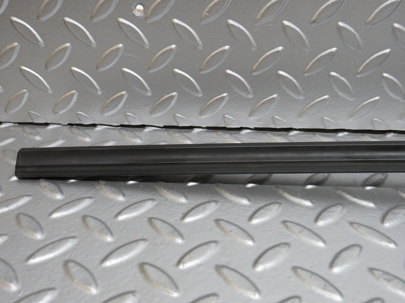 27961 Mercedes-Benz W123 280E Trunk Boot Lid Chrome Moulding Trim