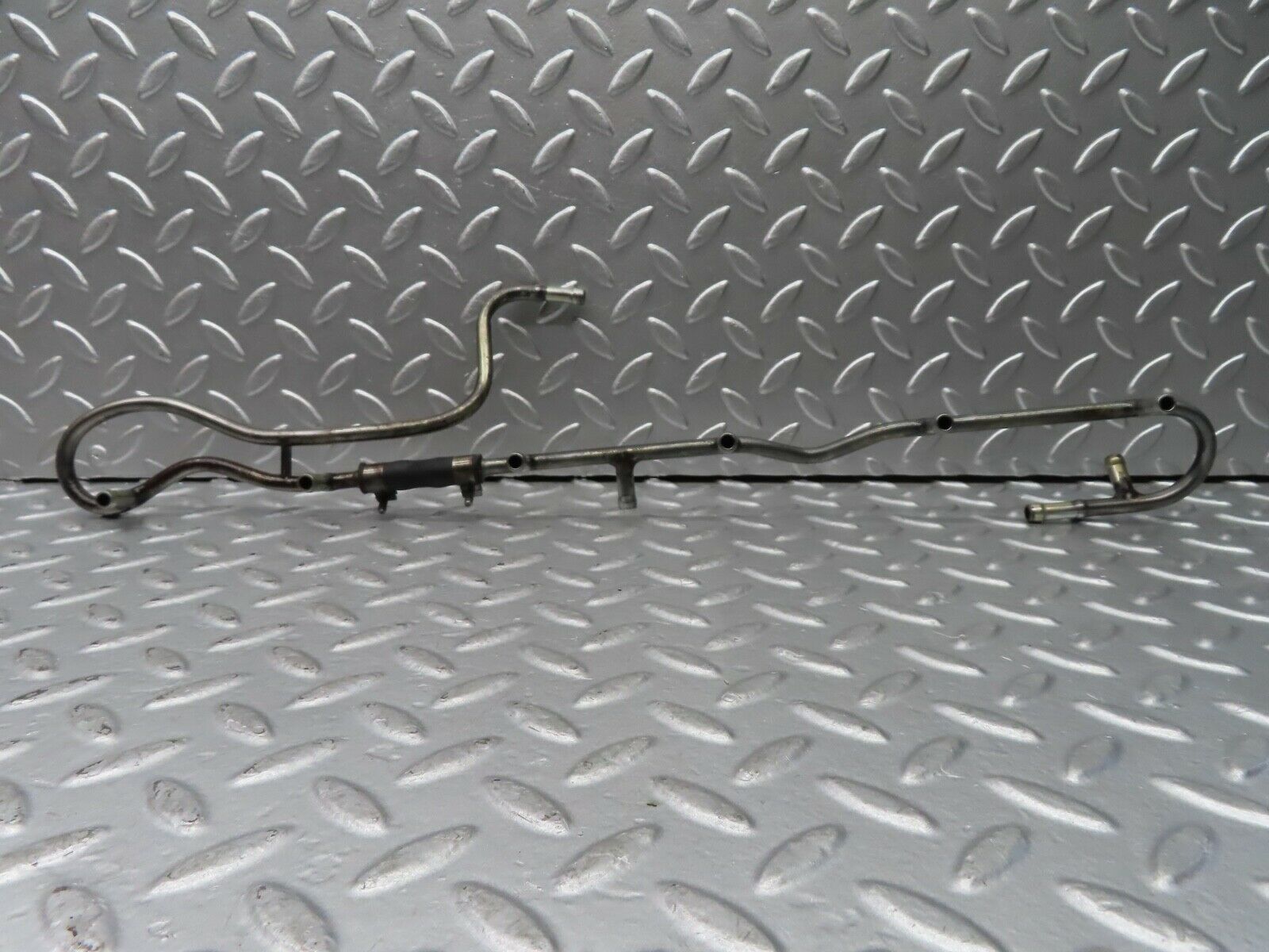 20392 Mercedes-Benz W114 280CE Coupe Fuel Injector Pipe