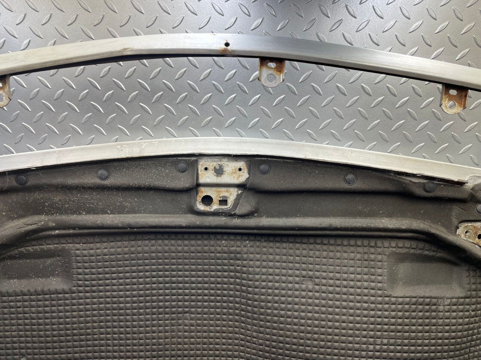 39560 Mercedes-Benz R129 320SL Coupe Bonnet