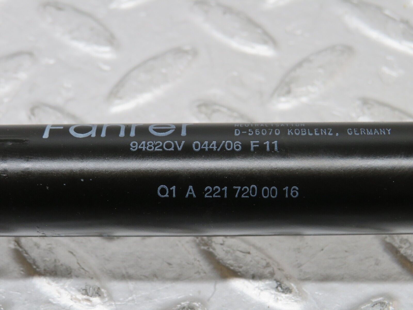 35241 Mercedes-Benz W221 Front Right Door Stopper Strut 2217200016