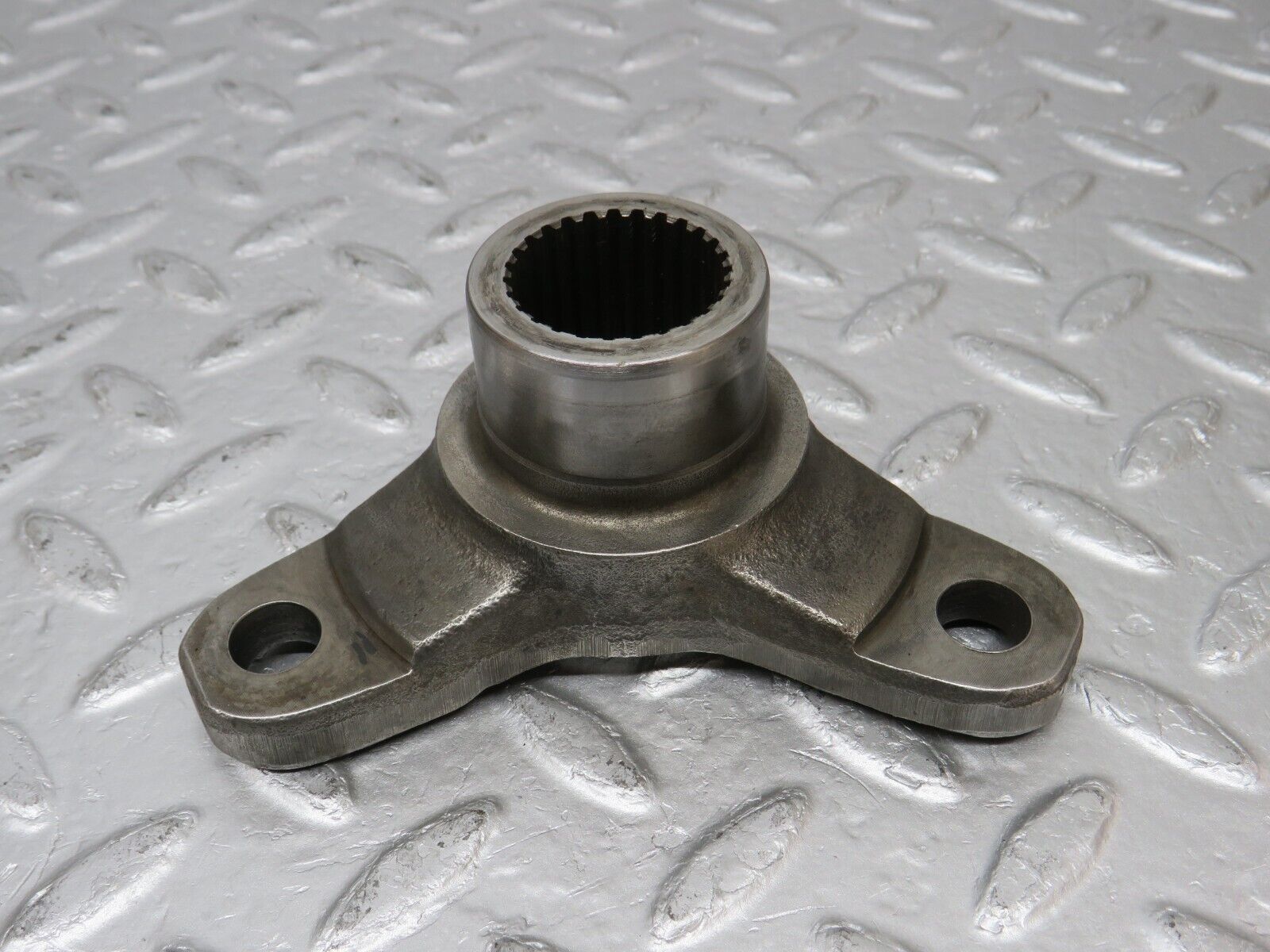 34567 Mercedes-Benz C126 380SEC Coupe Automatic Gearbox Rear Flange 722.310