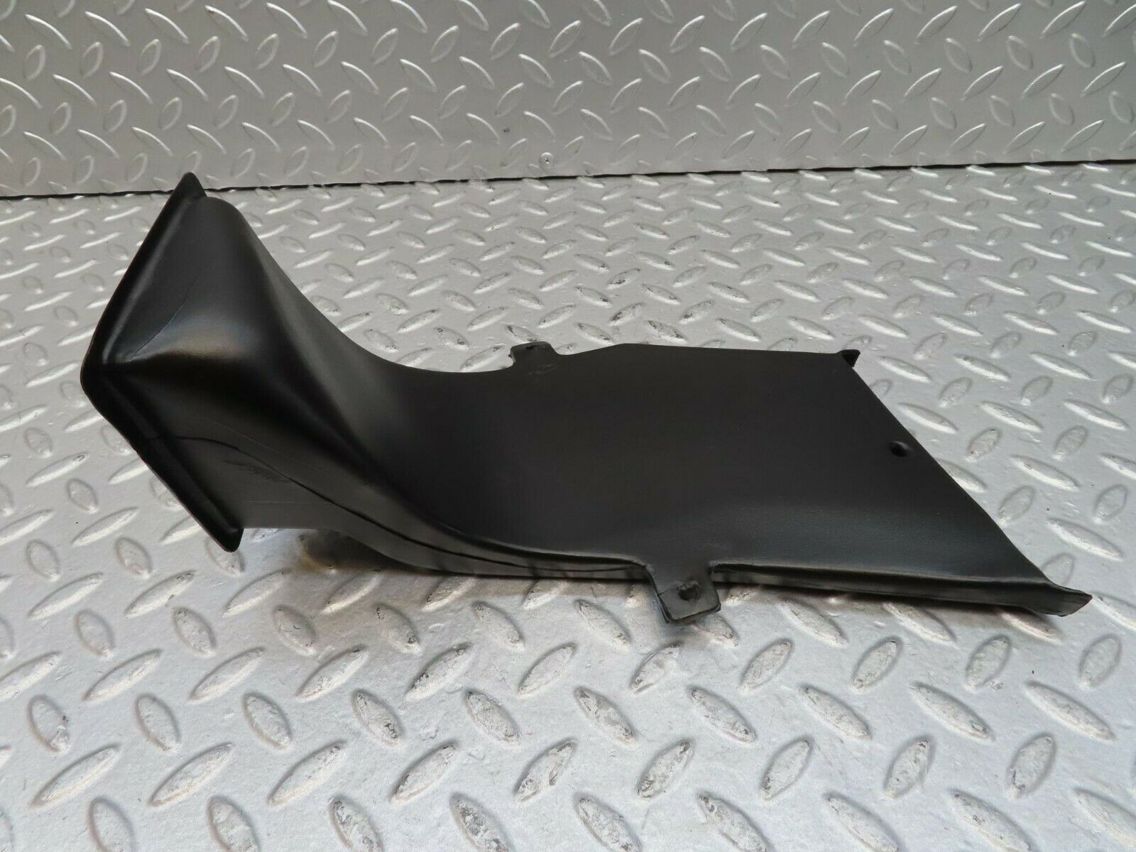 16593 Mercedes-Benz C107 380SLC Floor Ventilation Duct Left 1078310146