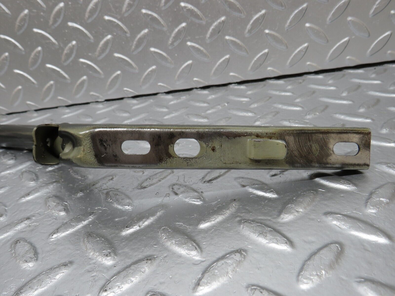 33725 Mercedes-Benz W201 190E 2.0L Trunk Lid Hinge Right Side