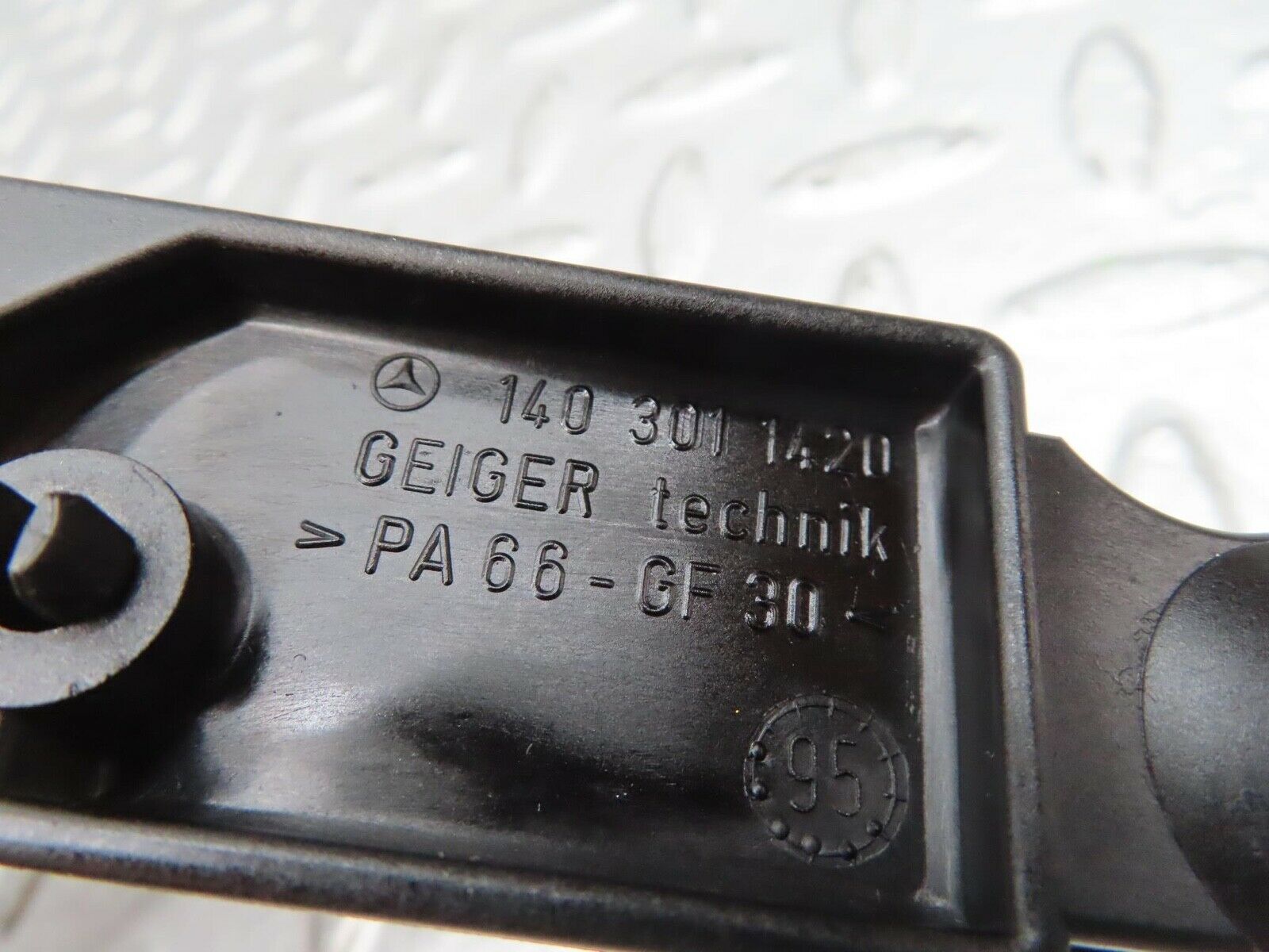 14941 Mercedes-Benz W140 S320 Accelerator Pedal 1403011420