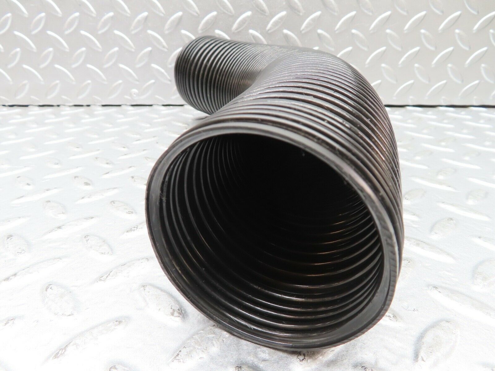 20428 Mercedes-Benz W114 280CE Coupe Dash Air Vent Pipe Right Side