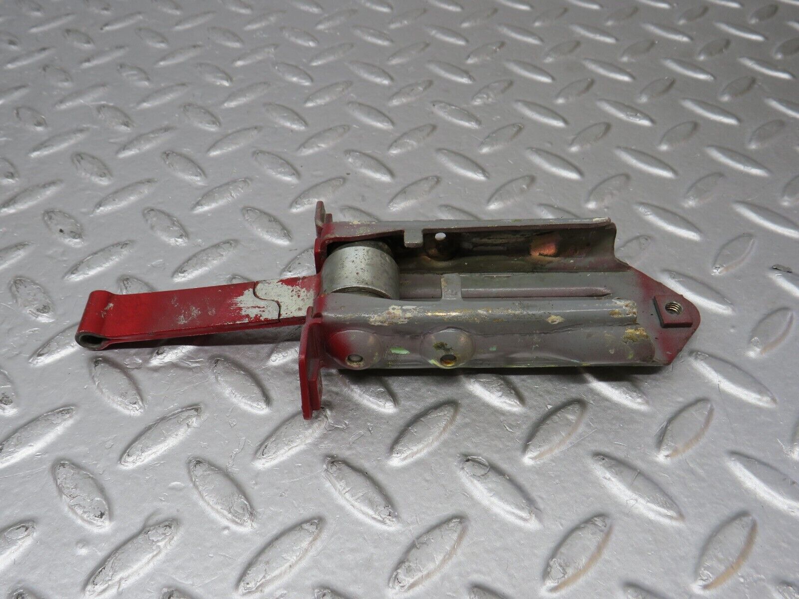 39016 Mercedes-Benz W201 190E 2.6L Door Safety Check Strap