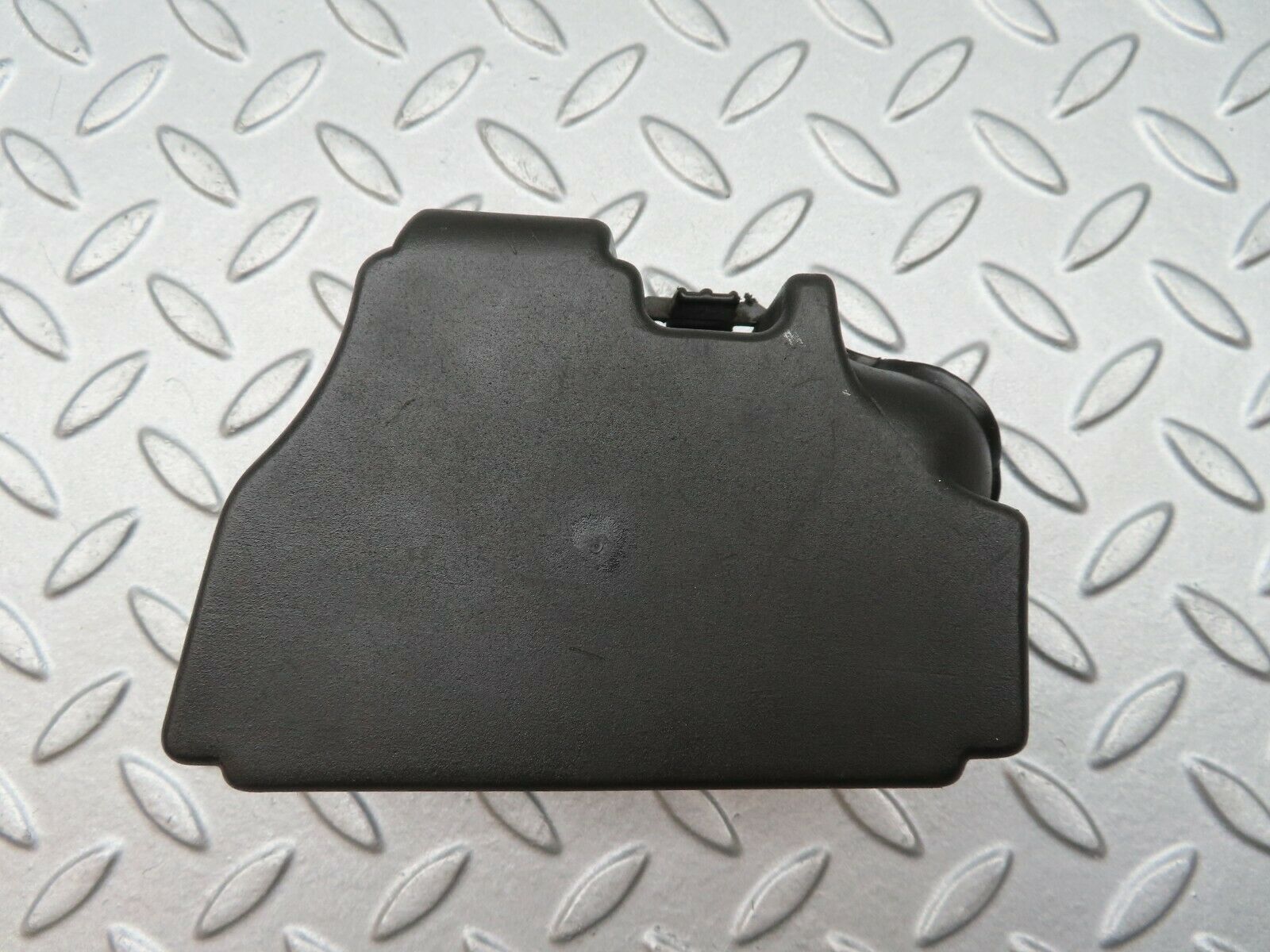 3911 Mercedes-Benz S123 200T Wagon Fuse Box Relay Cover 1235450146