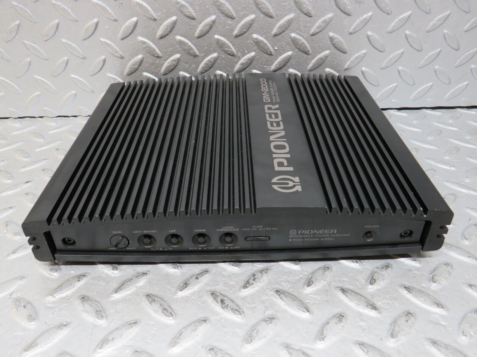 36503 Mercedes-Benz W201 190E 2.0L Audio Amplifier Control Unit PIONEER GM-2000