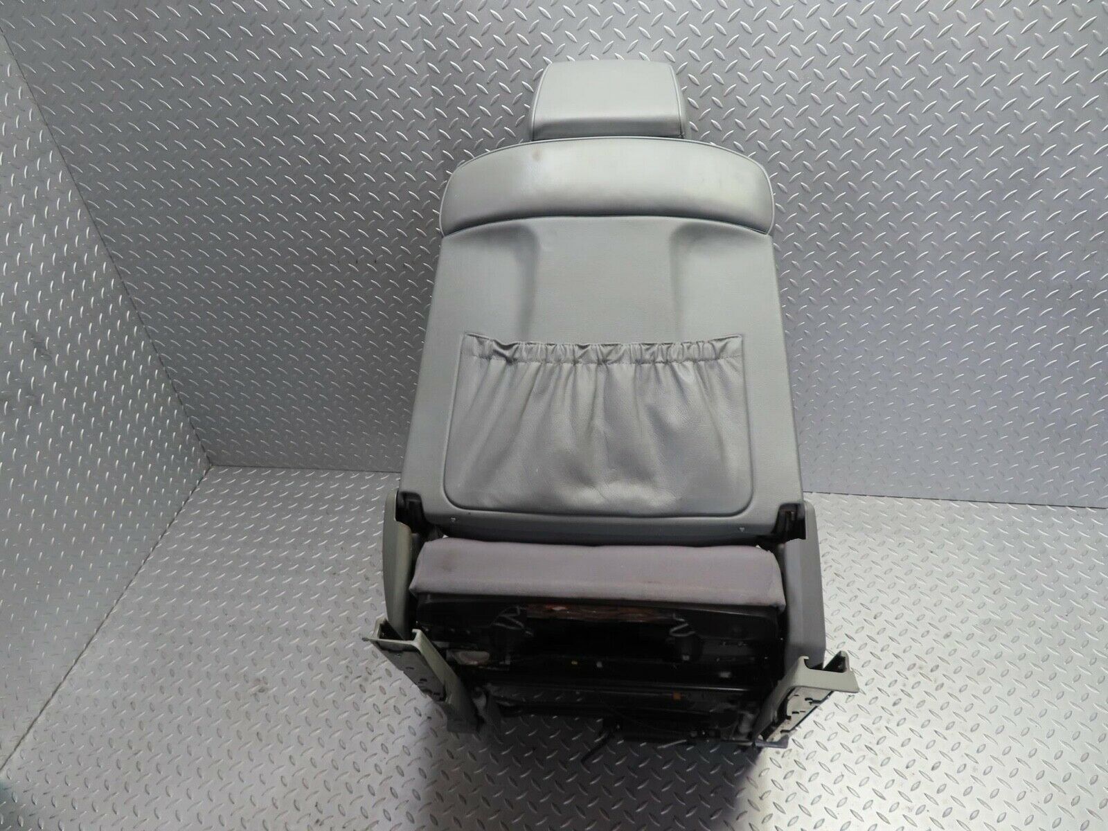 15123 Mercedes-Benz W140 S320 Front Right Seat Leather Grey 1409100250