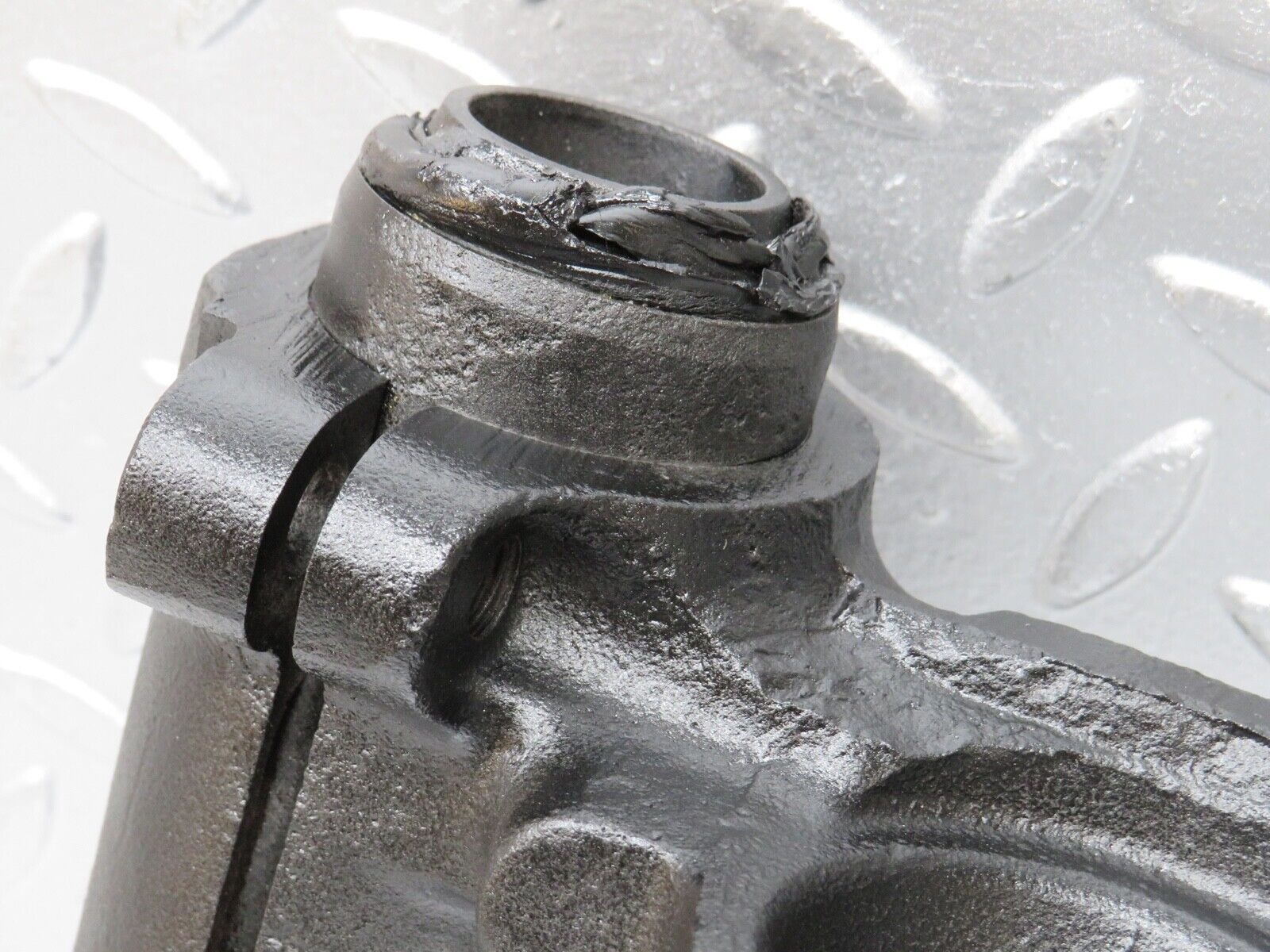 0370 Mercedes-Benz W108 280SE Differential Mounting Bracket 1113510716