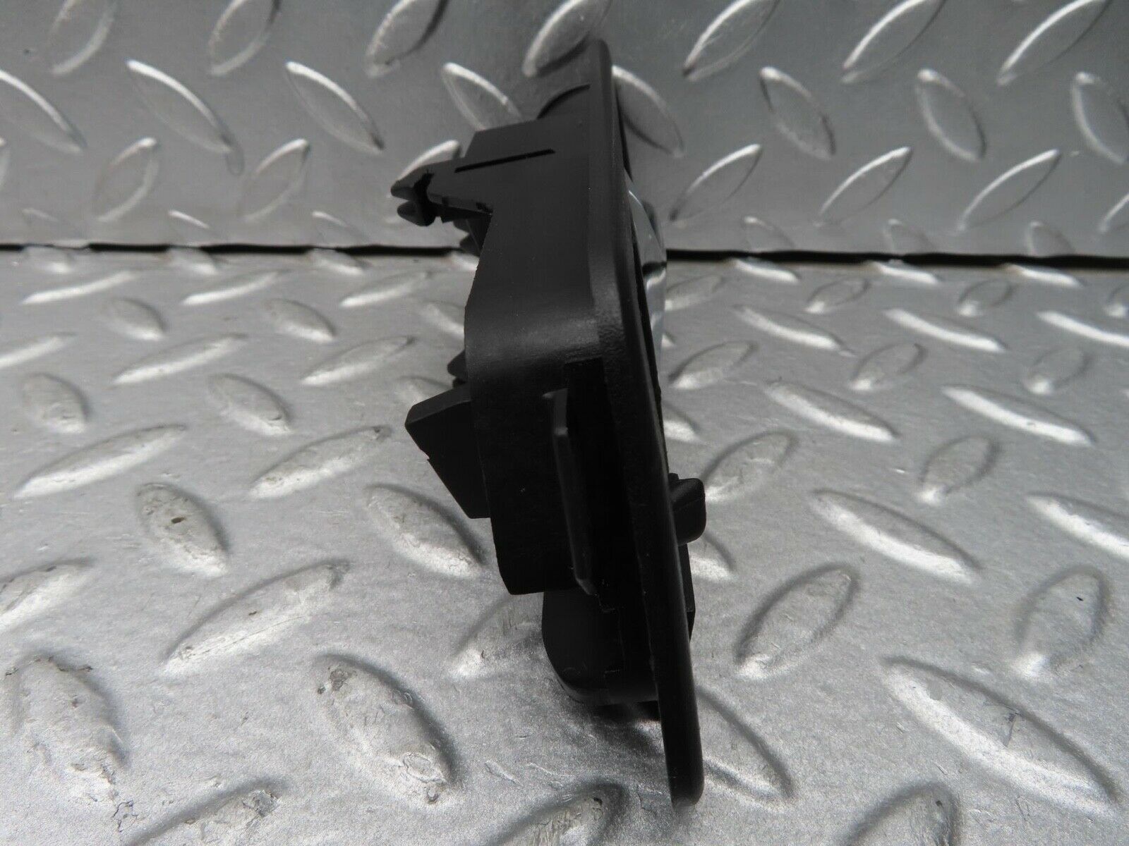 14585 Mercedes-Benz W201 190E Left Interior Door Handle 2017660164