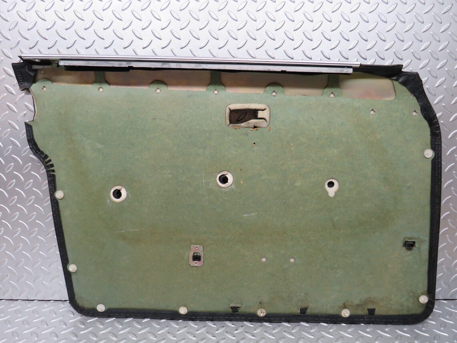 28023 Mercedes-Benz W123 280E Front Right Door Card Black