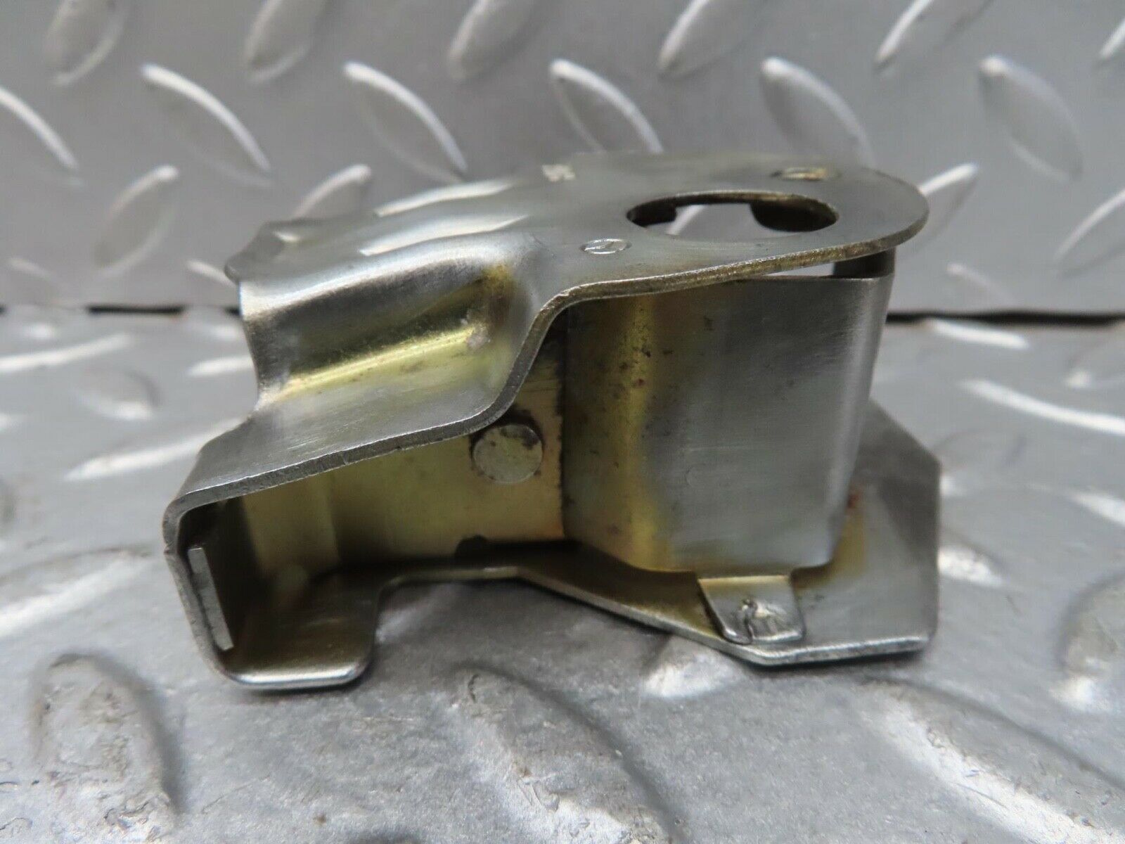 13686 Mercedes-Benz W123 200 Trunk Lock Latch