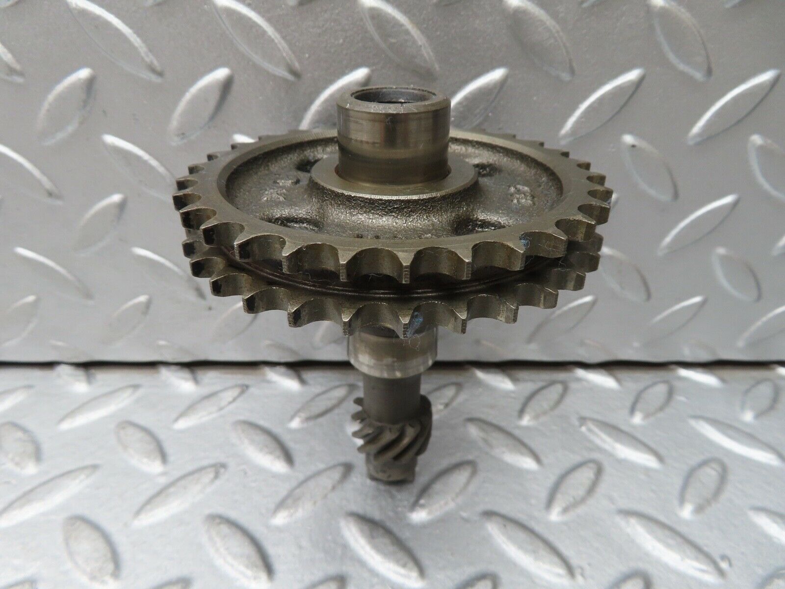 17730 Mercedes-Benz W116 450SEL Camshaft Intermediate Timing Gear