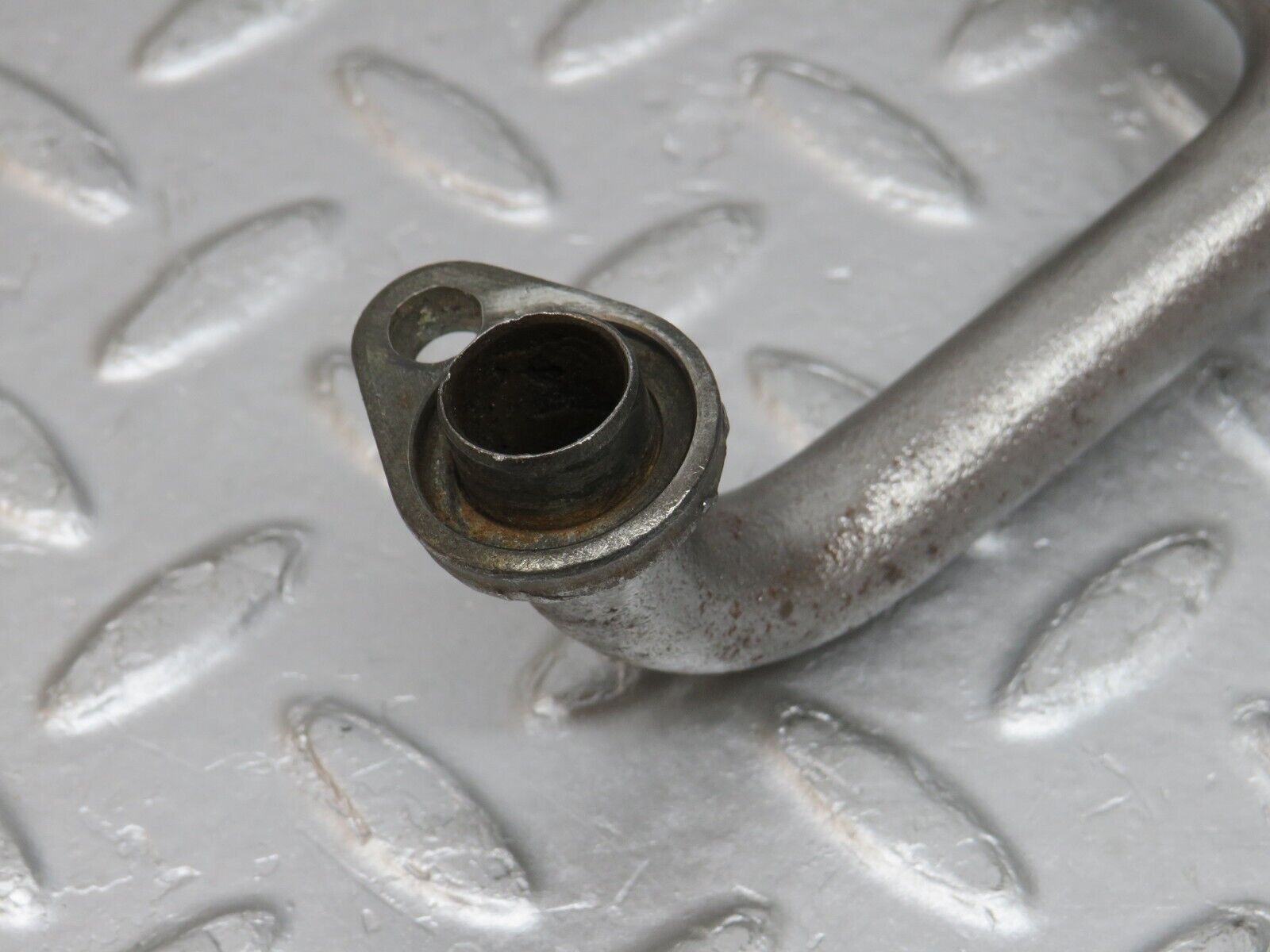 38116 Mercedes-Benz A124 320E Cabriolet EGR Valve Pipe 0001407860