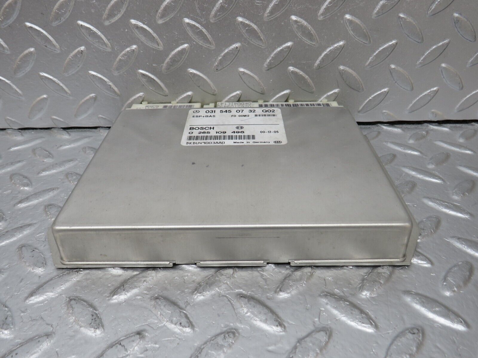 34762 Mercedes-Benz W210 320E ABS Control Unit Bosch 0315450732 0265109498