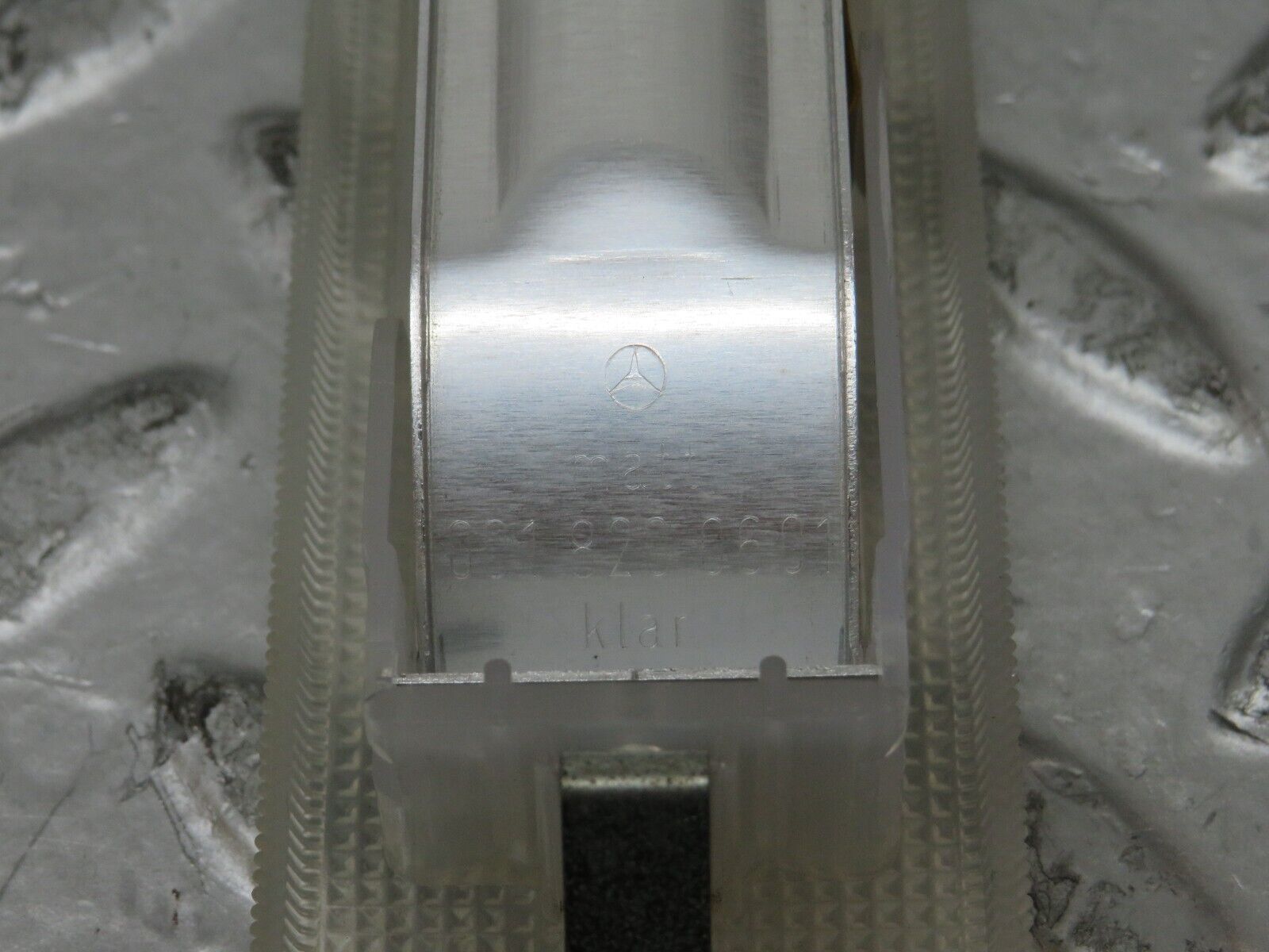 26554 Mercedes-Benz C124 220CE Coupe Rear Interior Dome Light 0018200601