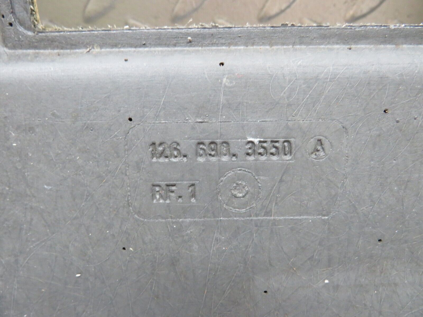 36924 Mercedes-Benz C126 420SEC Coupe Headlining Roof Panel Beige 1266903550