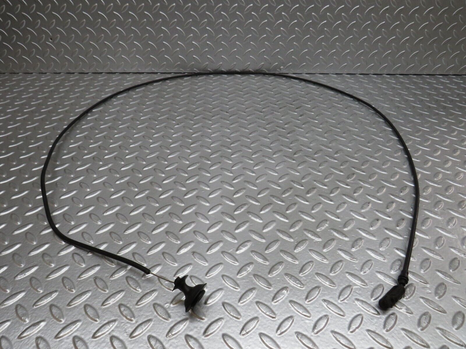 29596 Mercedes-Benz W124 230E Bonnet Release Cable 1239970681